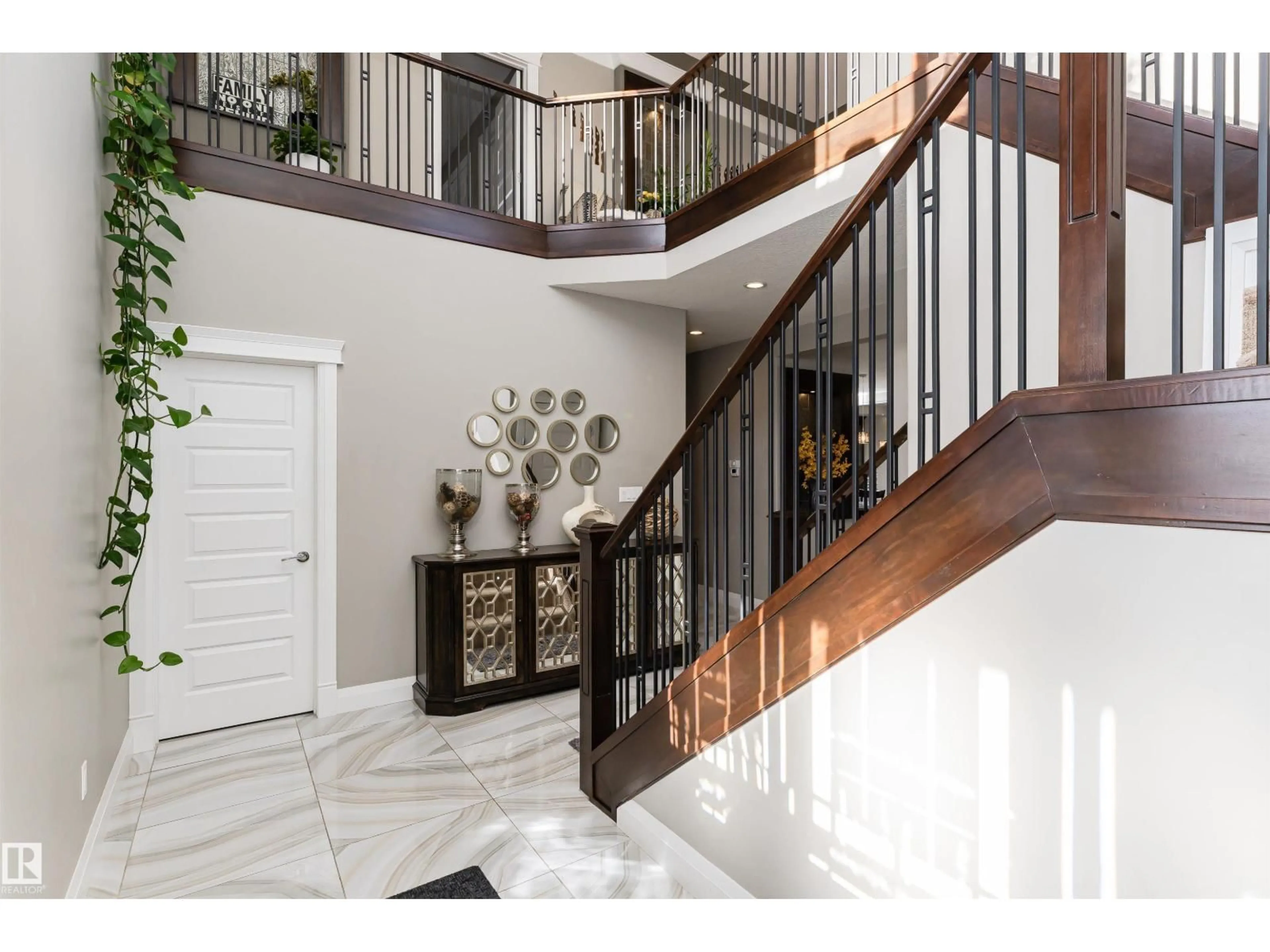 Indoor entryway for 2410 ASHCRAFT CR, Edmonton Alberta T6W2N1