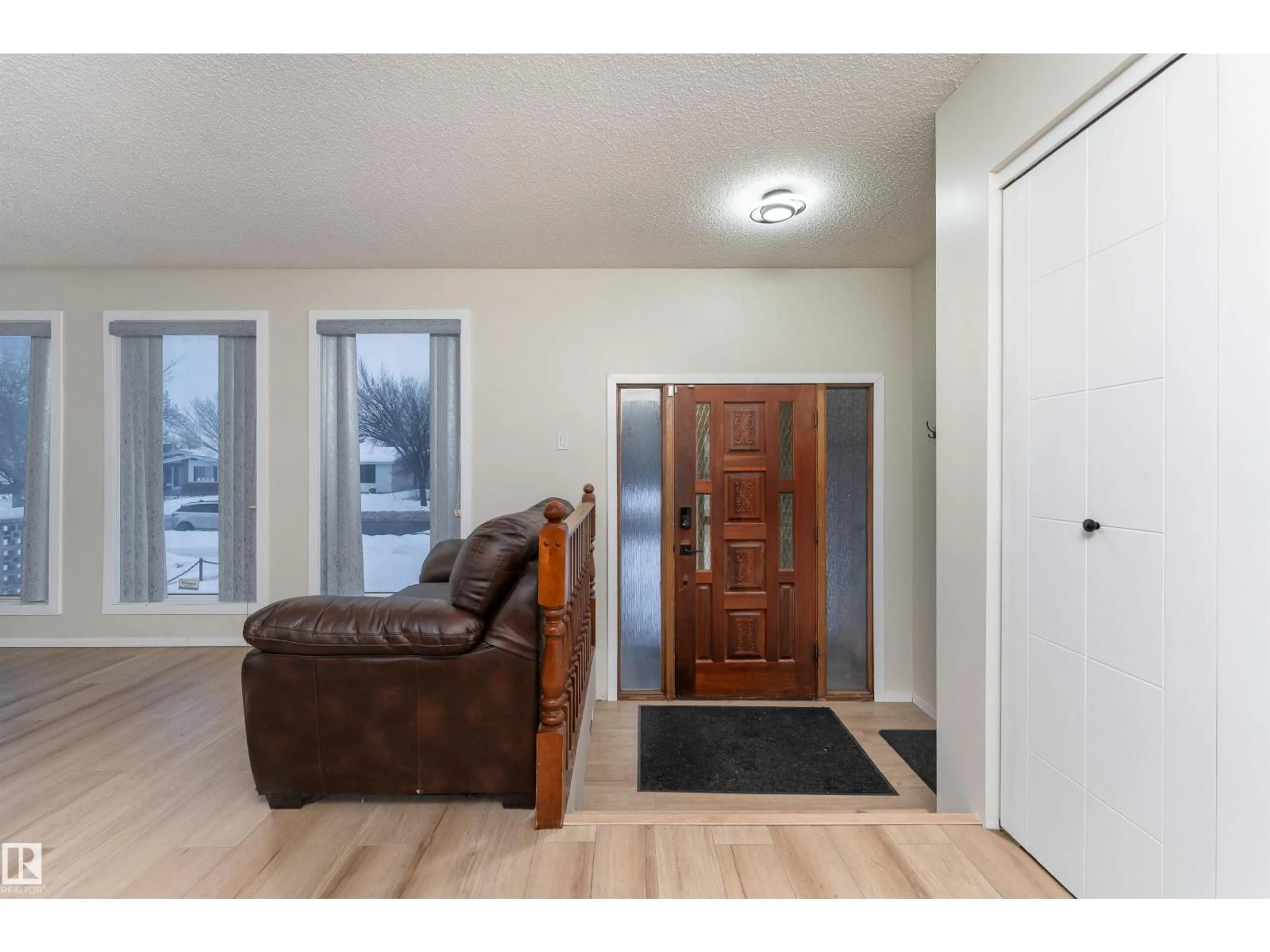 Indoor entryway for NW - 11020 171 AV, Edmonton Alberta T5X3J6