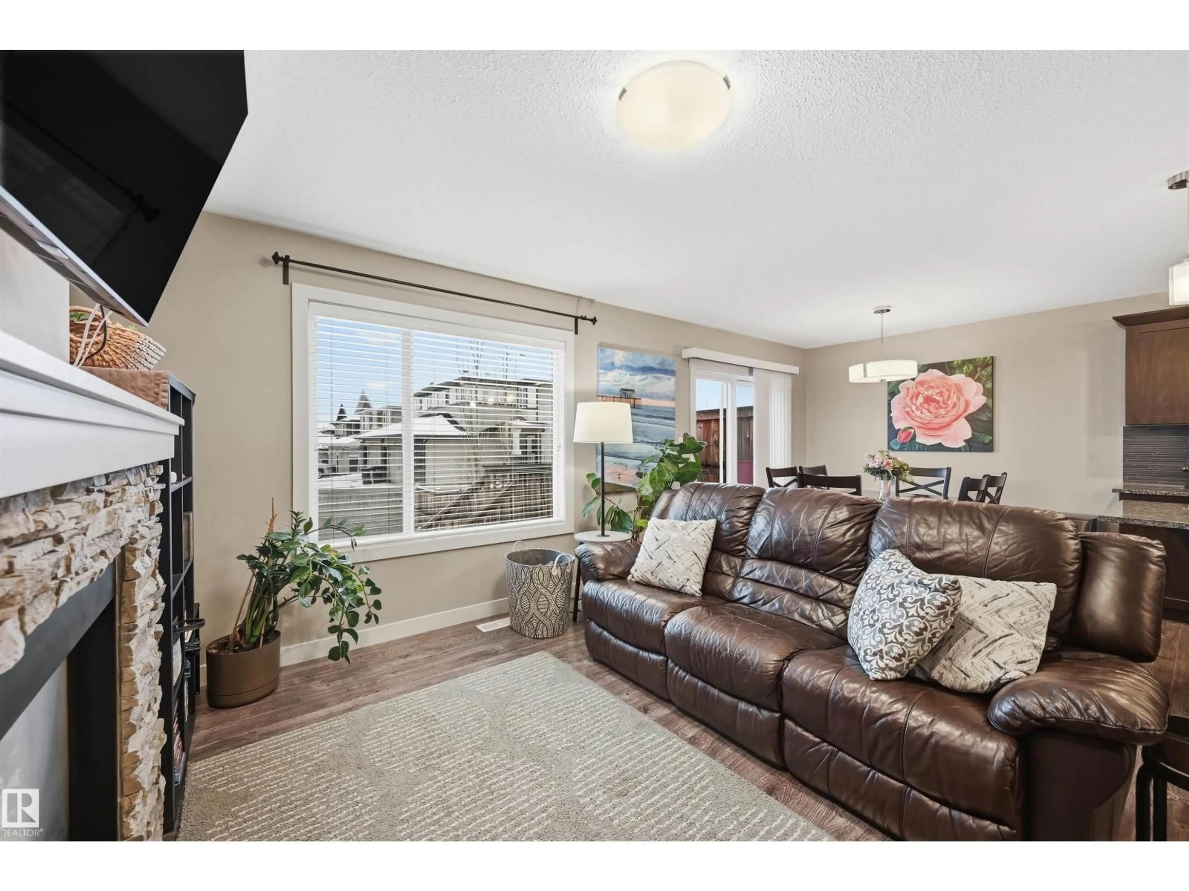 Living room with furniture, unknown for 140 AXBRIDGE GA, Sherwood Park Alberta T8H0V8