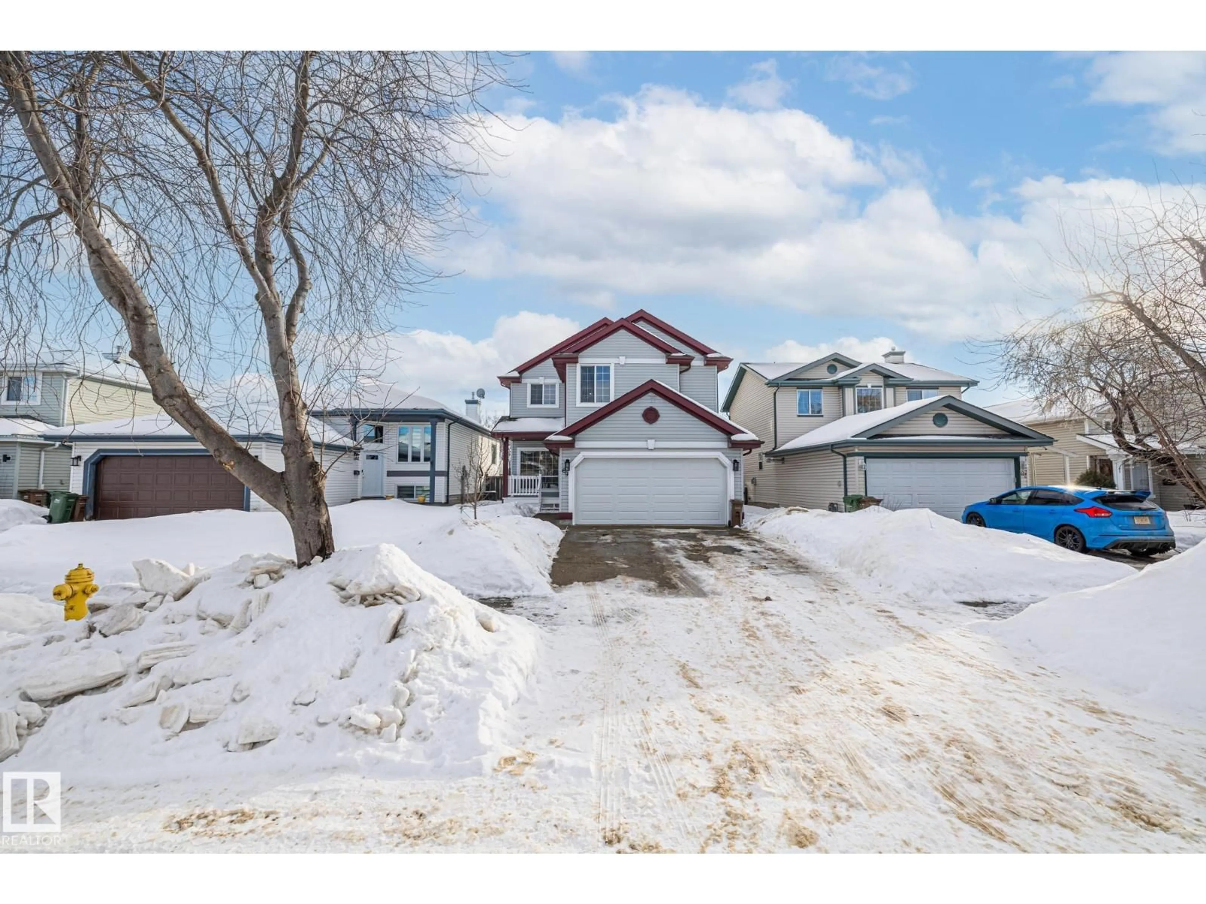 A pic from outside/outdoor area/front of a property/back of a property/a pic from drone, street for 69 HAMILTON CR, St. Albert Alberta T8N6R9