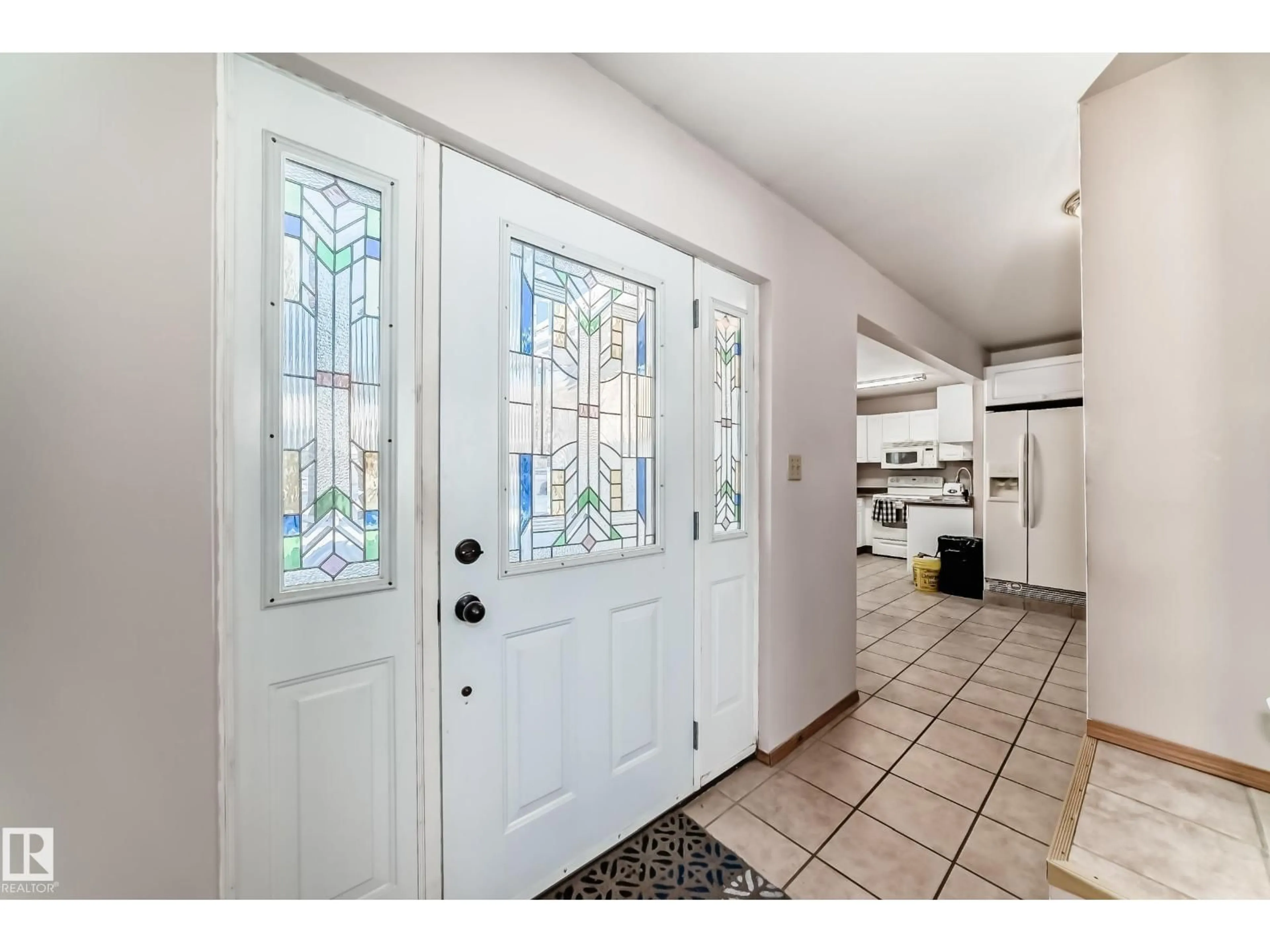 Indoor entryway for 26 LOUISBOURG PL, St. Albert Alberta T8N4L5