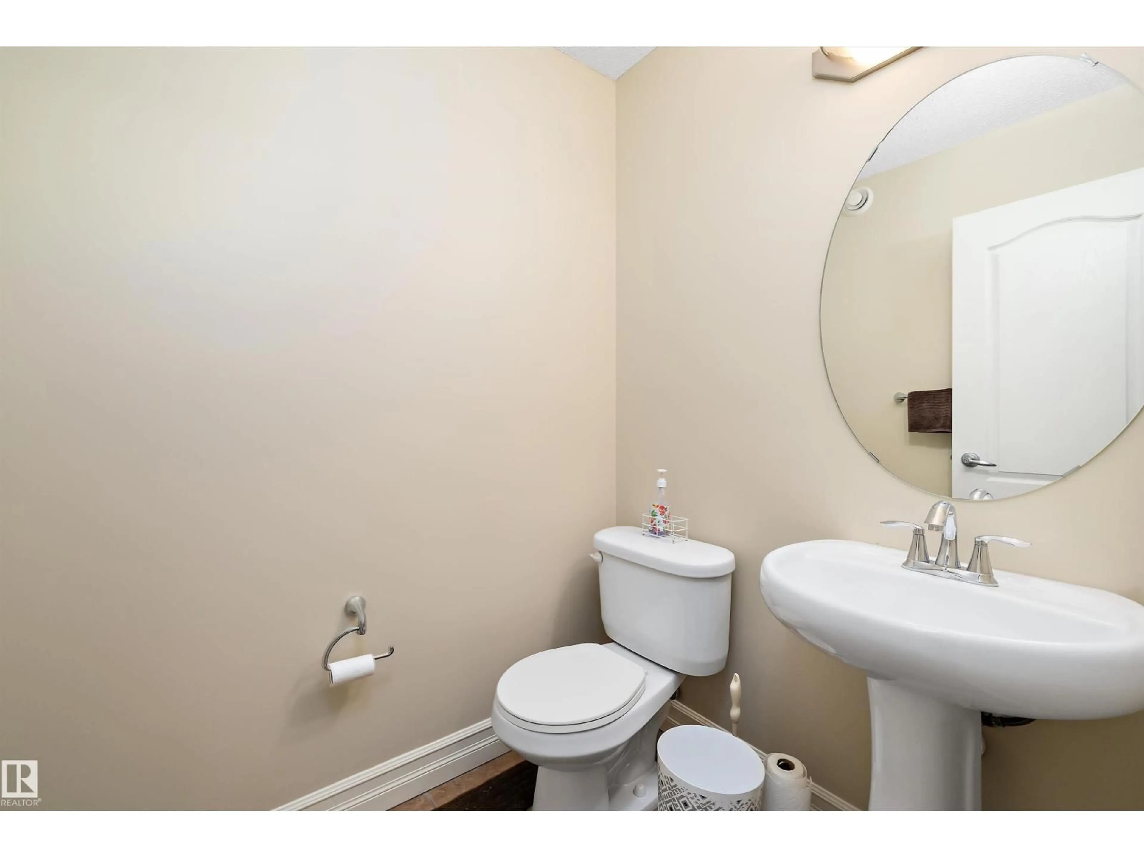 Standard bathroom, unknown for 2407 CASSELMAN CR, Edmonton Alberta T6W0W2