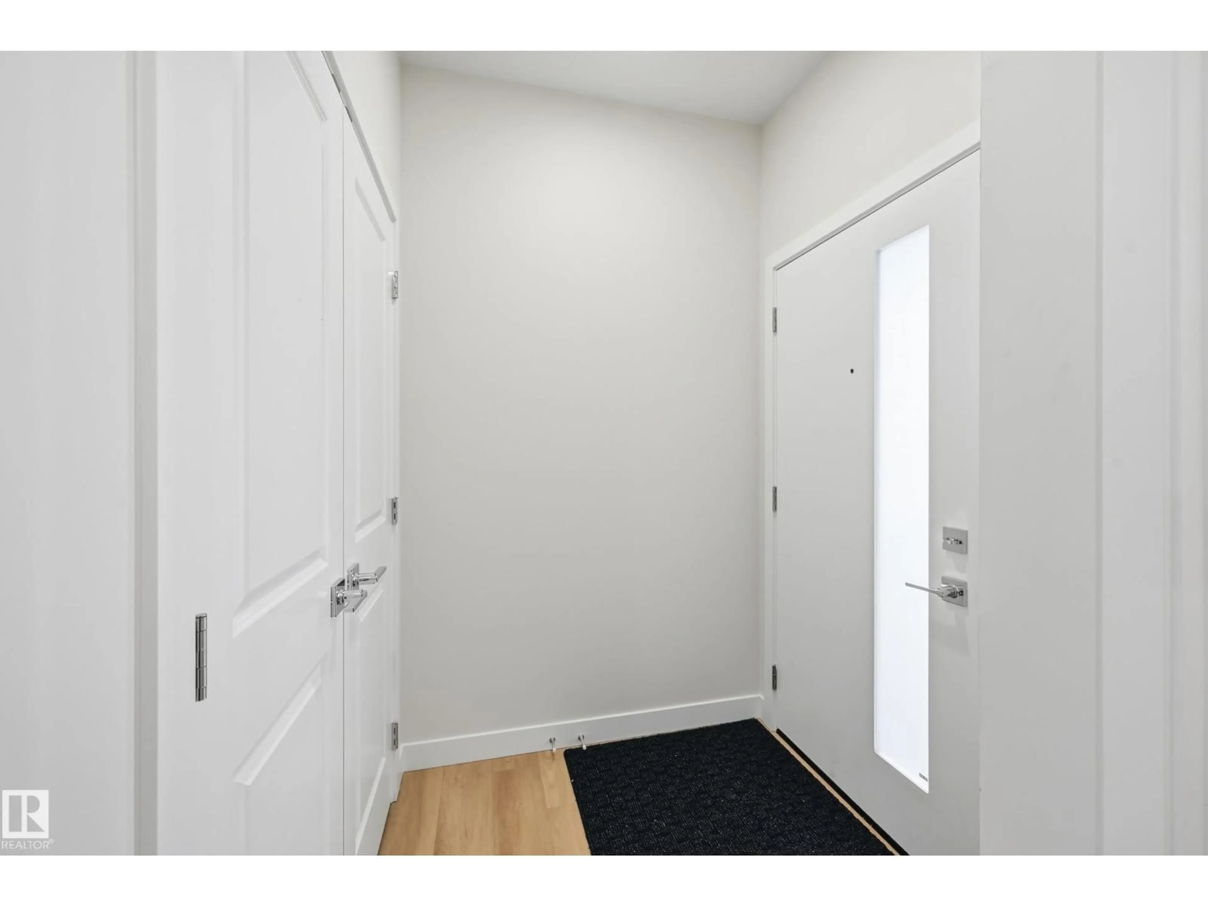 Indoor entryway for 55 PATRIOT WY, Spruce Grove Alberta T7X2W6