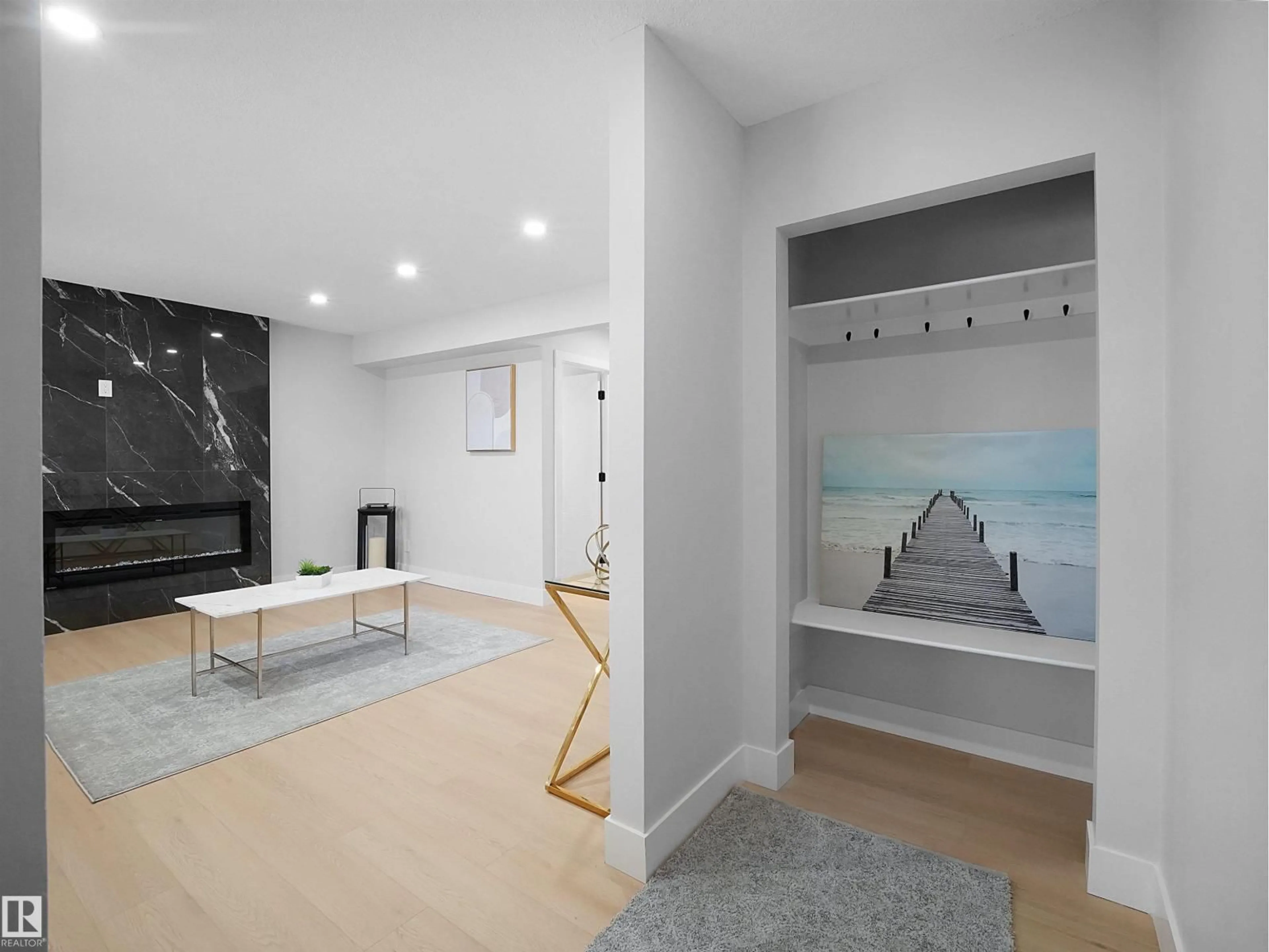 Indoor entryway for NW - 9409 173 ST, Edmonton Alberta T5T3G4