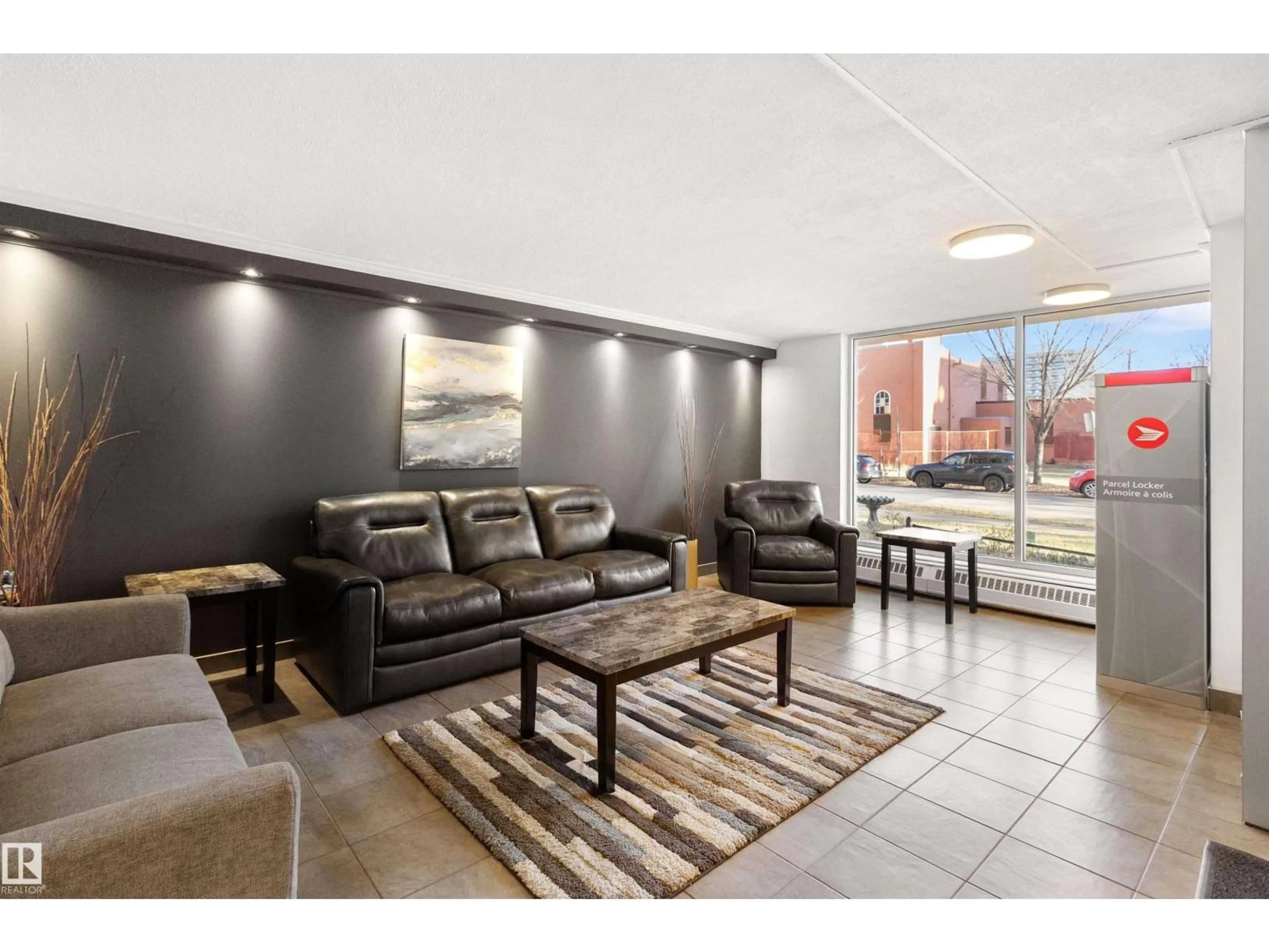 Lobby for 1401 - 9816 112 ST, Edmonton Alberta T5K1L5