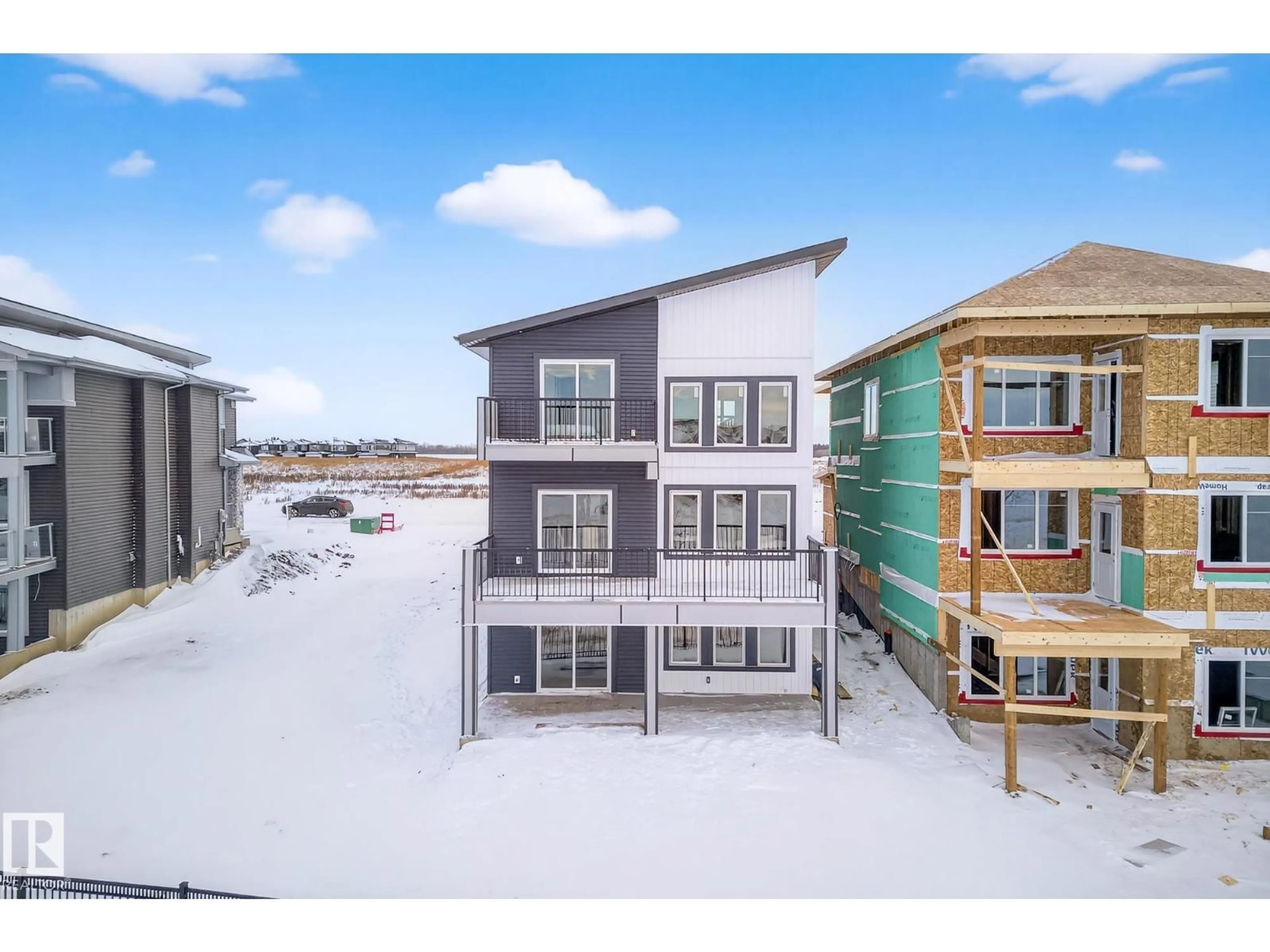 A pic from outside/outdoor area/front of a property/back of a property/a pic from drone, unknown for 6 ELDRIDGE PT, St. Albert Alberta T8N8C3