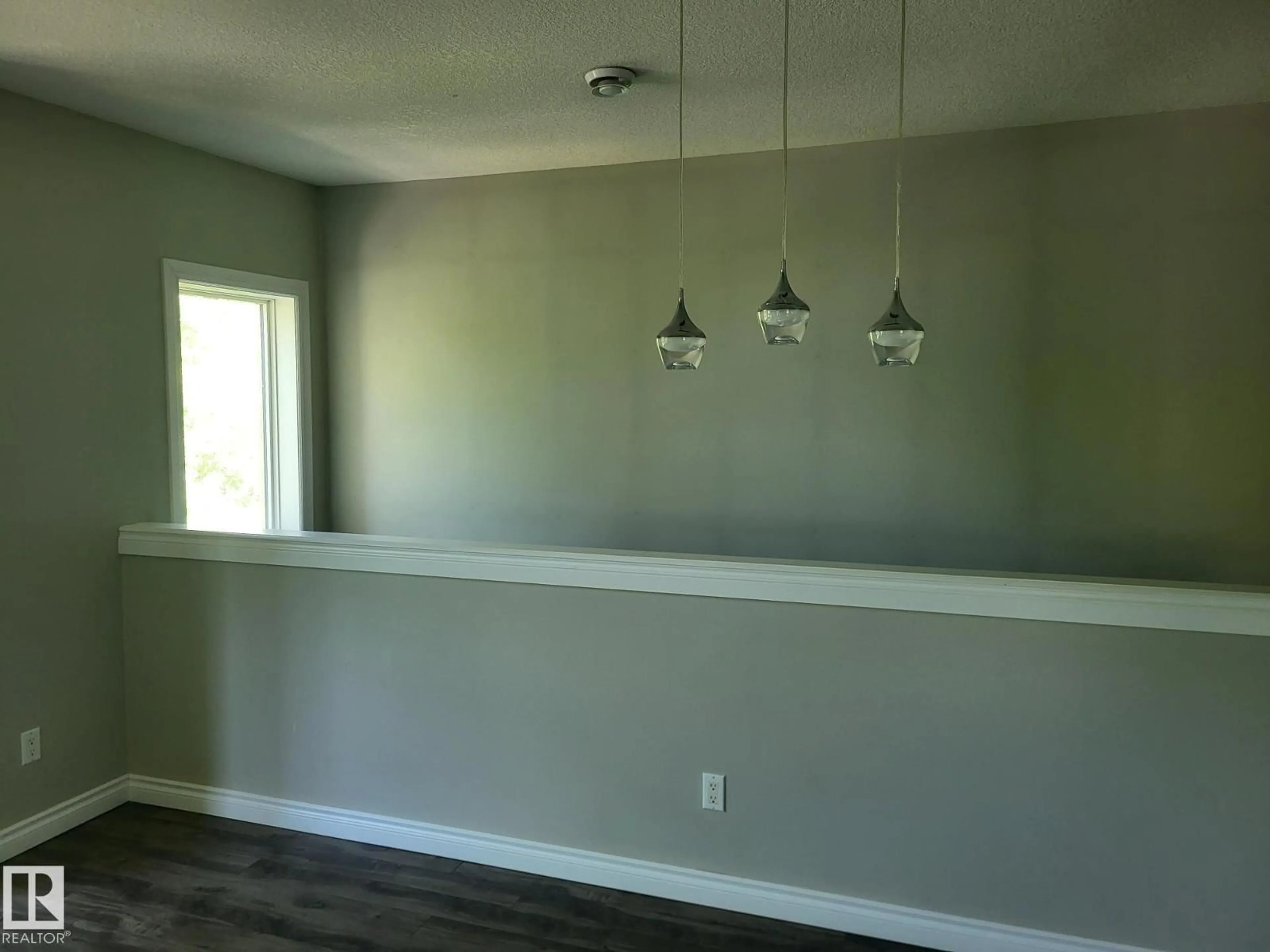 A pic of a room for 8607 108A ST NW, Edmonton Alberta T6E4M9