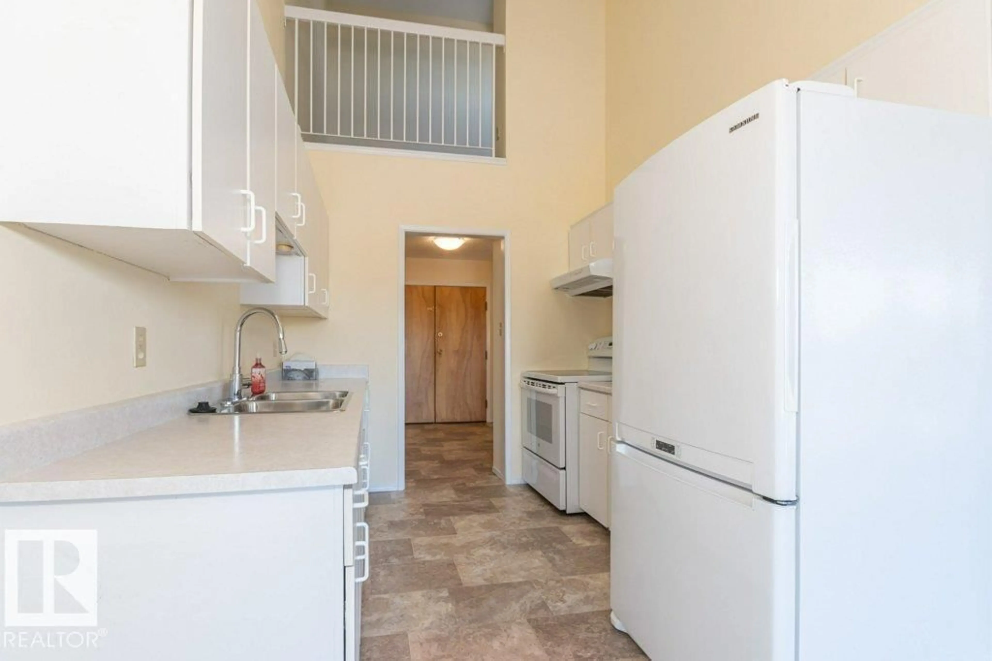 Standard kitchen, ceramic/tile floor for 433 - 4404 122 ST, Edmonton Alberta T6J4A9