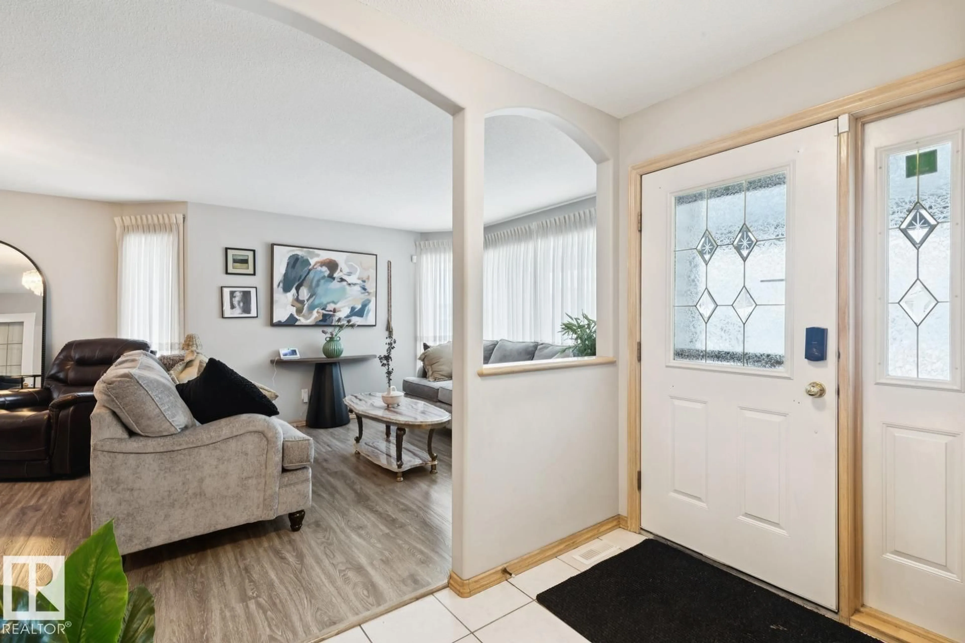 Indoor entryway for 8617 158A AV, Edmonton Alberta T5Z3B7