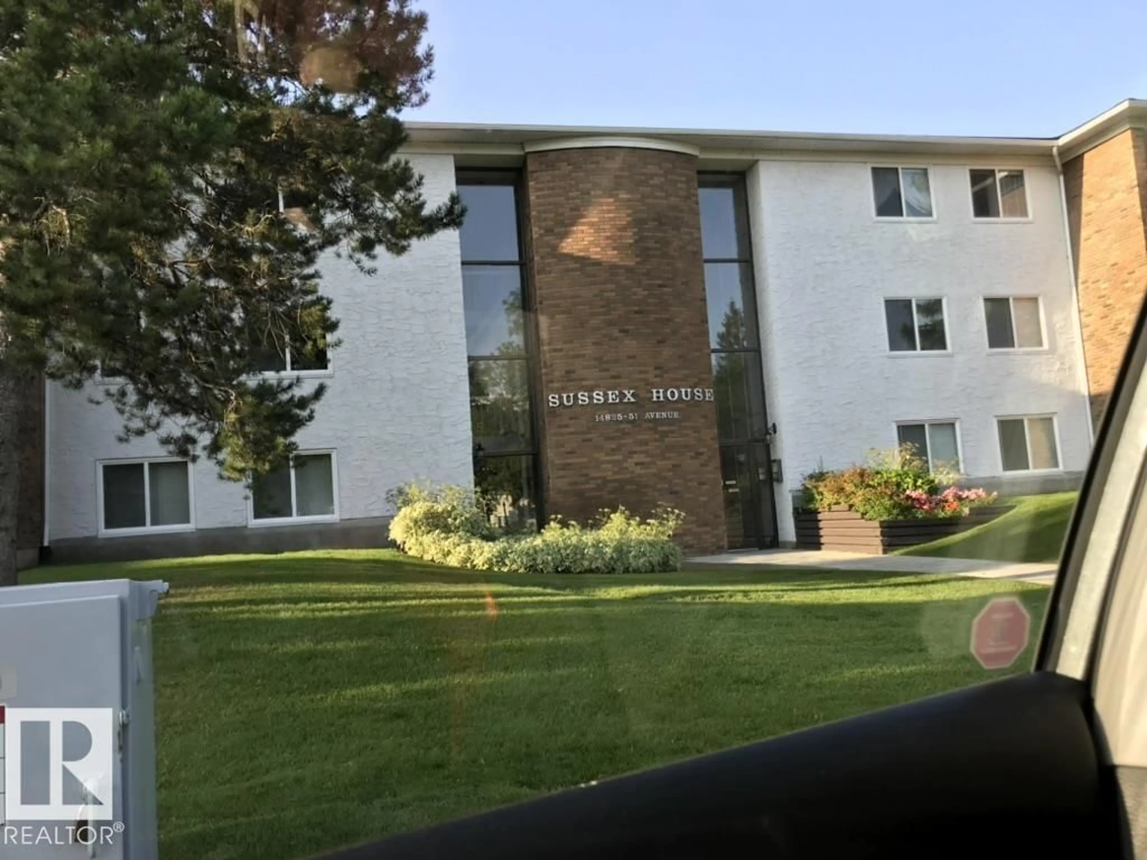 Blurry image for 201 - 14825 51 AV, Edmonton Alberta T6H5G4