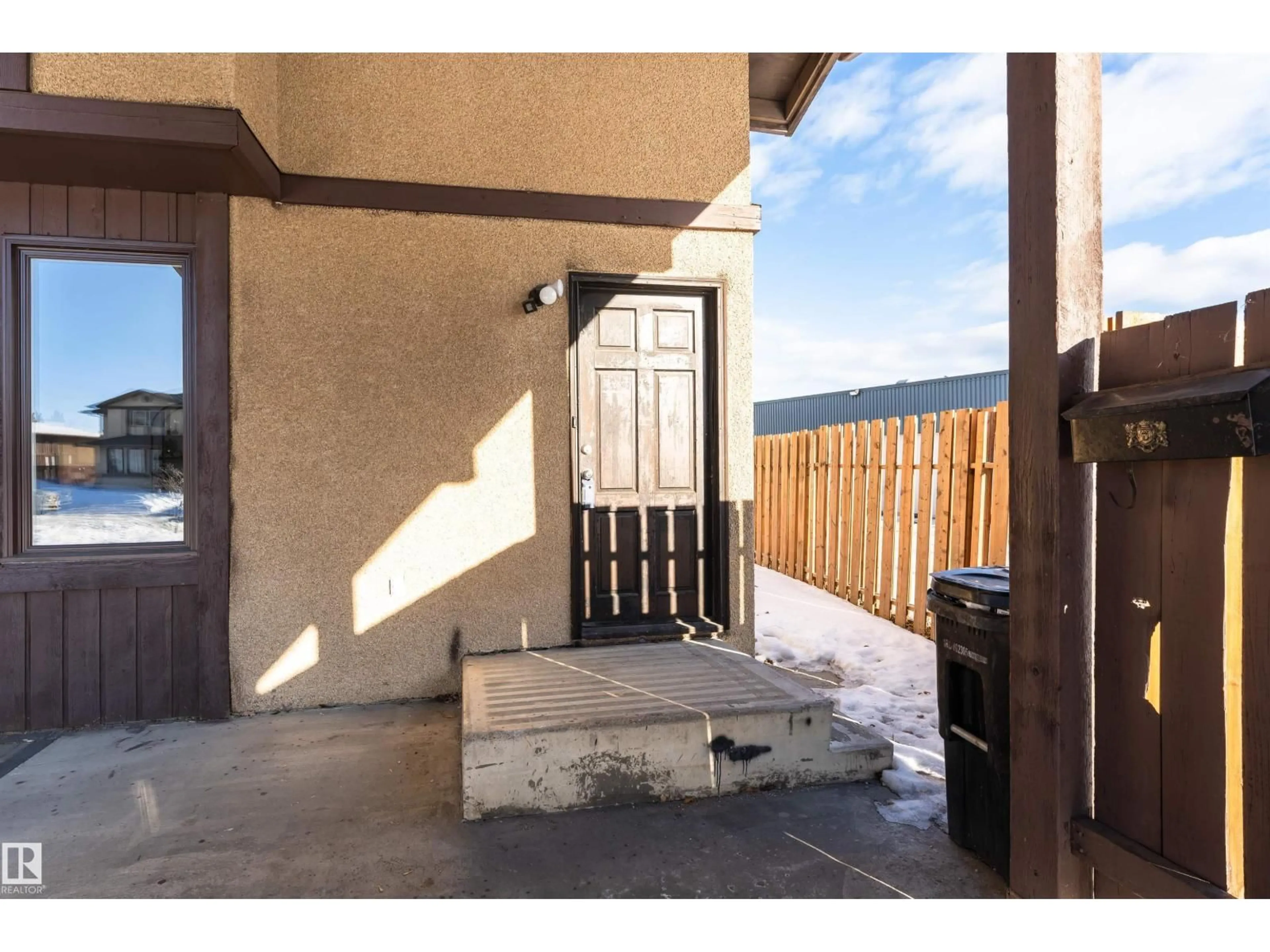 Unknown for 8660 27 AV, Edmonton Alberta T6K2X4