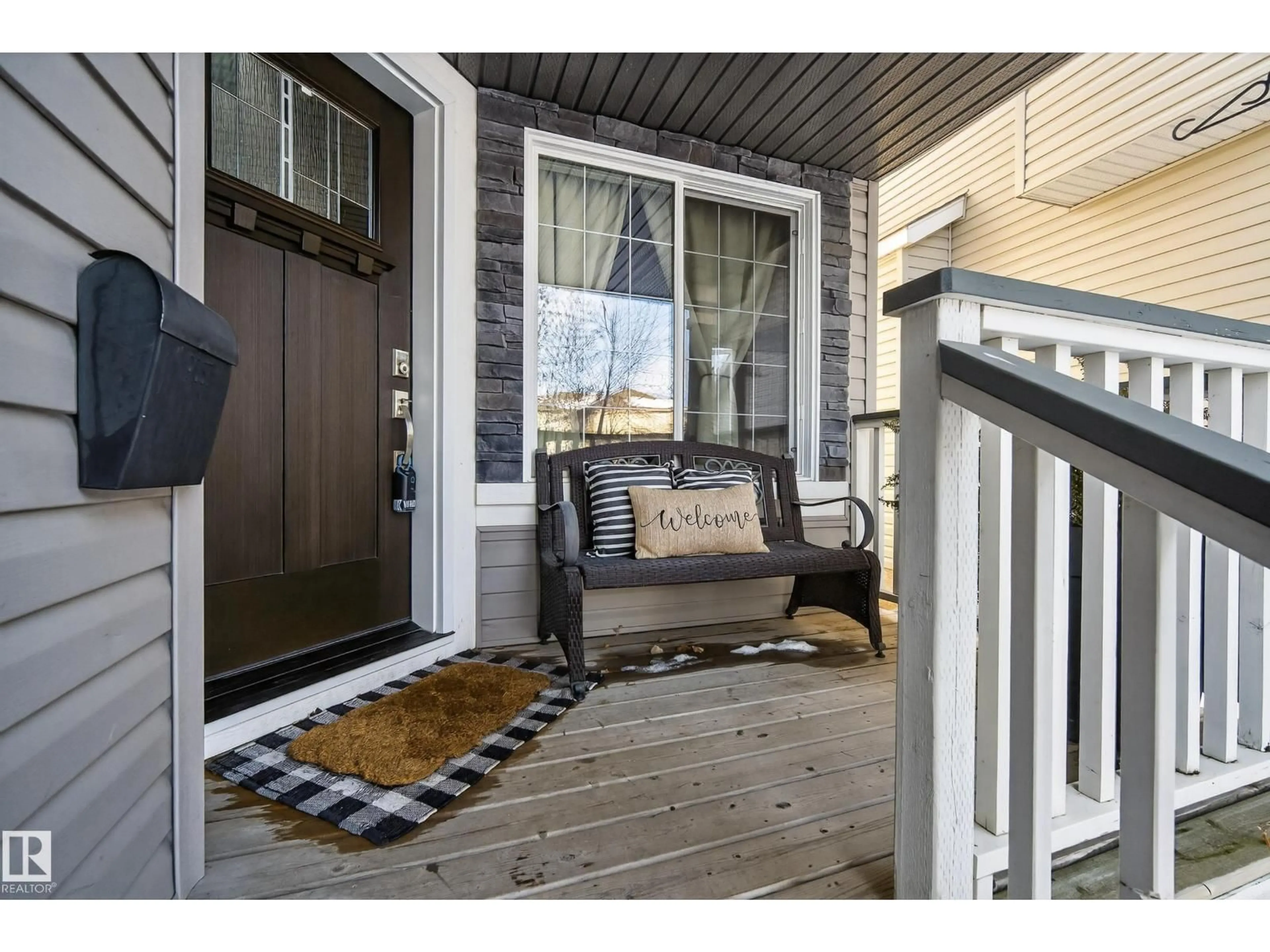 Indoor entryway for SW - 11709 13A AV, Edmonton Alberta T6W0E6