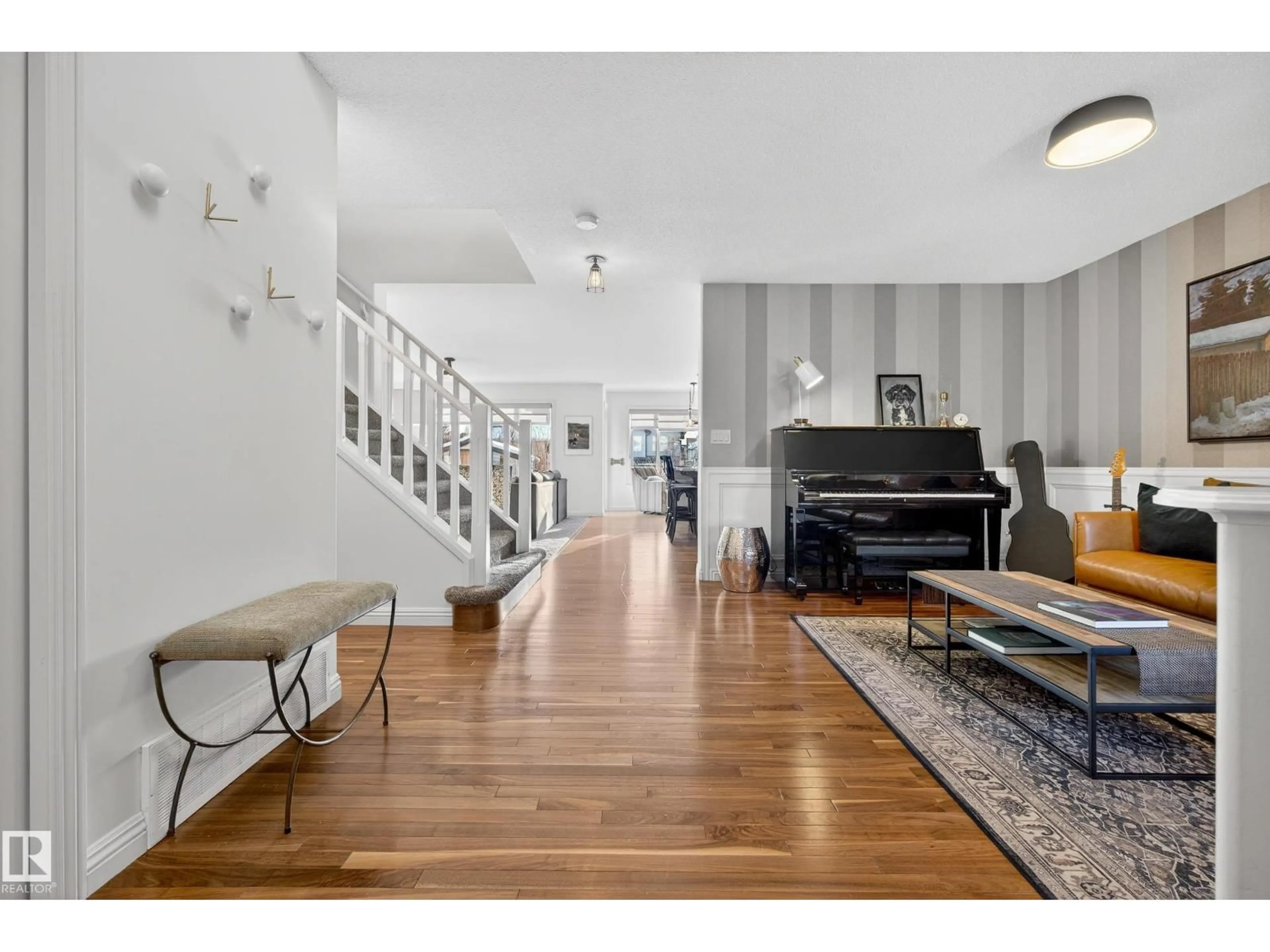 Unknown for SW - 11709 13A AV, Edmonton Alberta T6W0E6