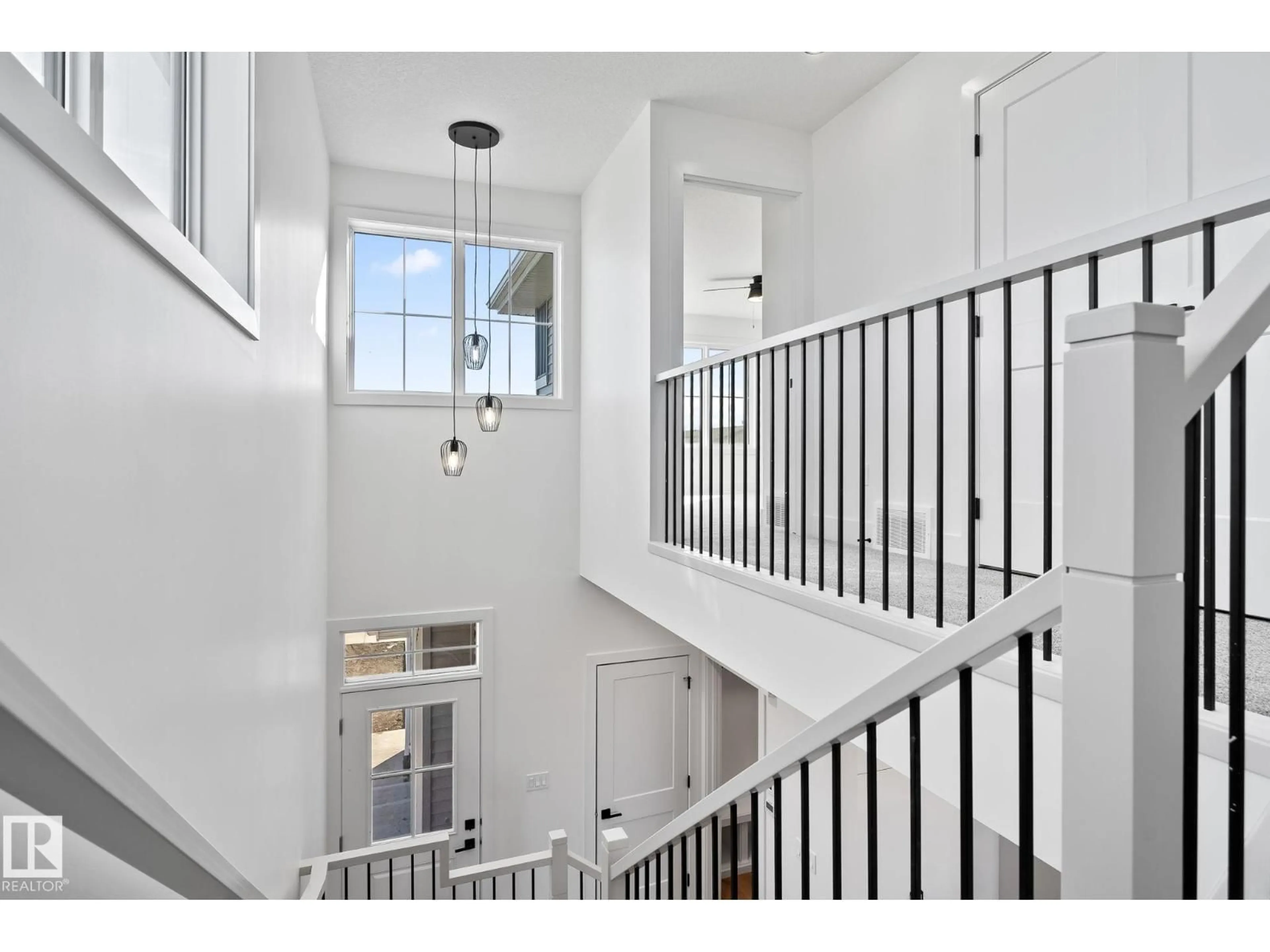 Unknown for 326 32 AV, Edmonton Alberta T6T2K2