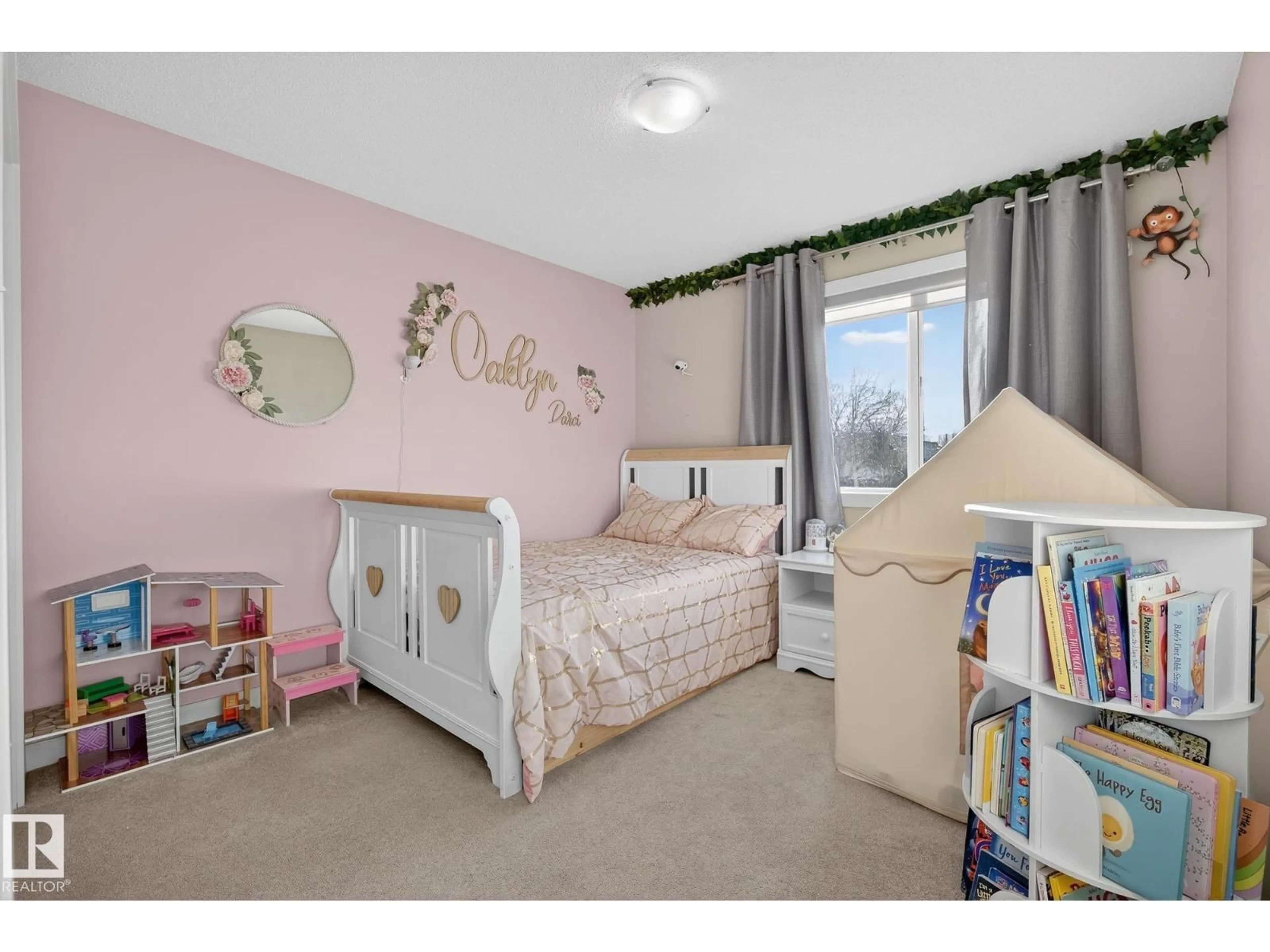 Bedroom with bed, unknown for 6103 SUNBROOK LANDING, Sherwood Park Alberta T8H0J7