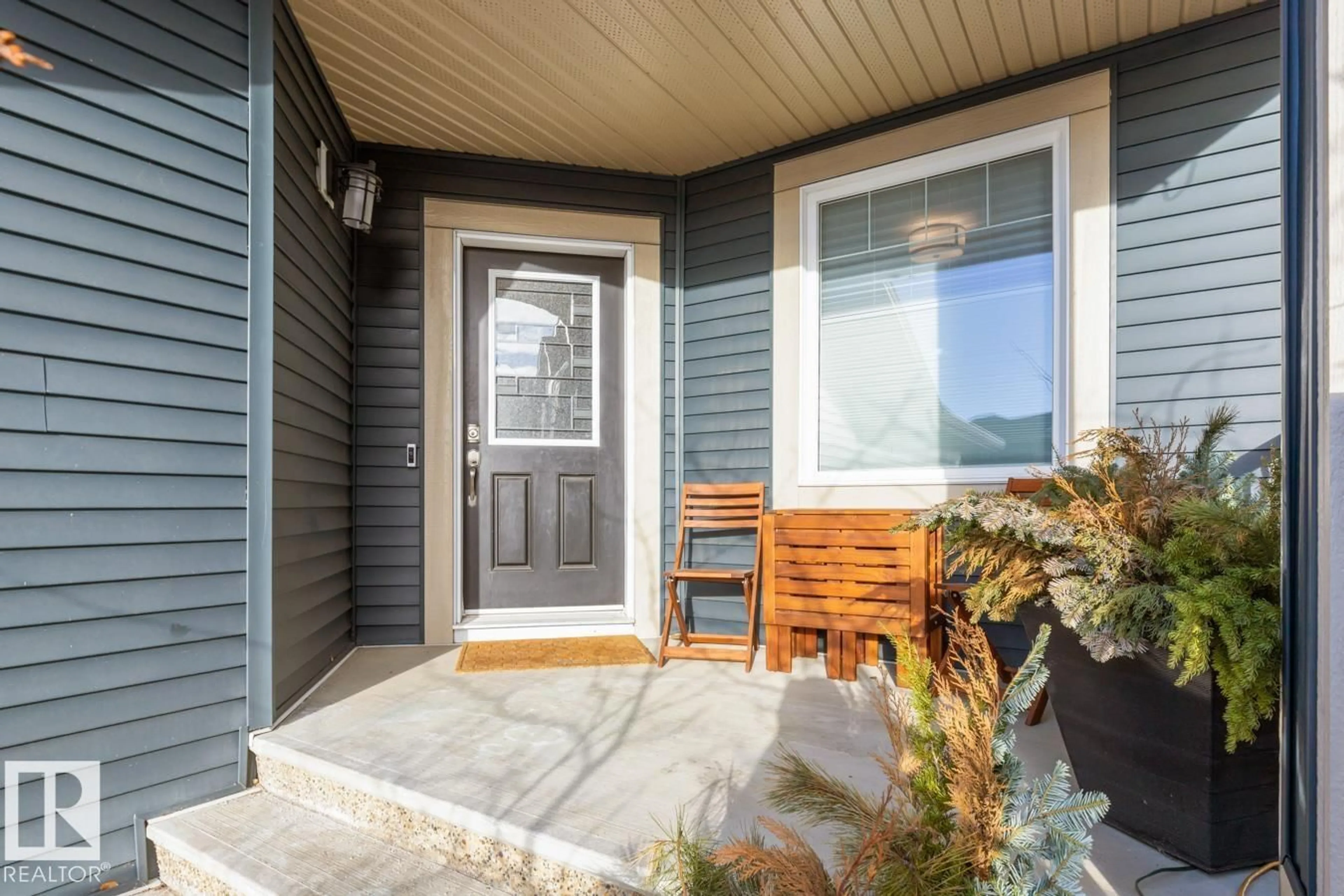 Indoor entryway for 7 ALTADENA PT, Sherwood Park Alberta T8H0V9