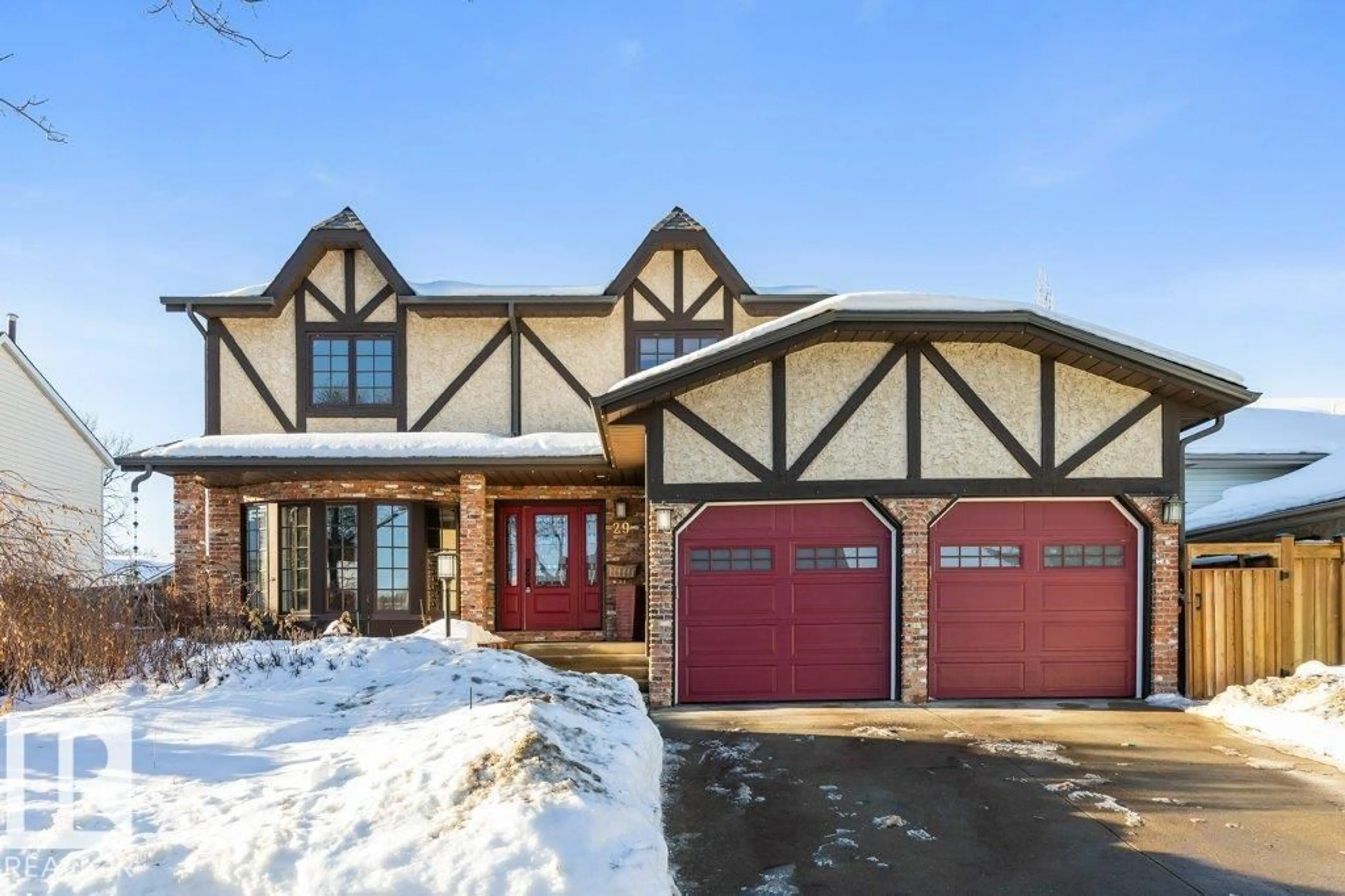 Home with brick exterior material, street for 29 WOODLANDS RD, St. Albert Alberta T8N3S7