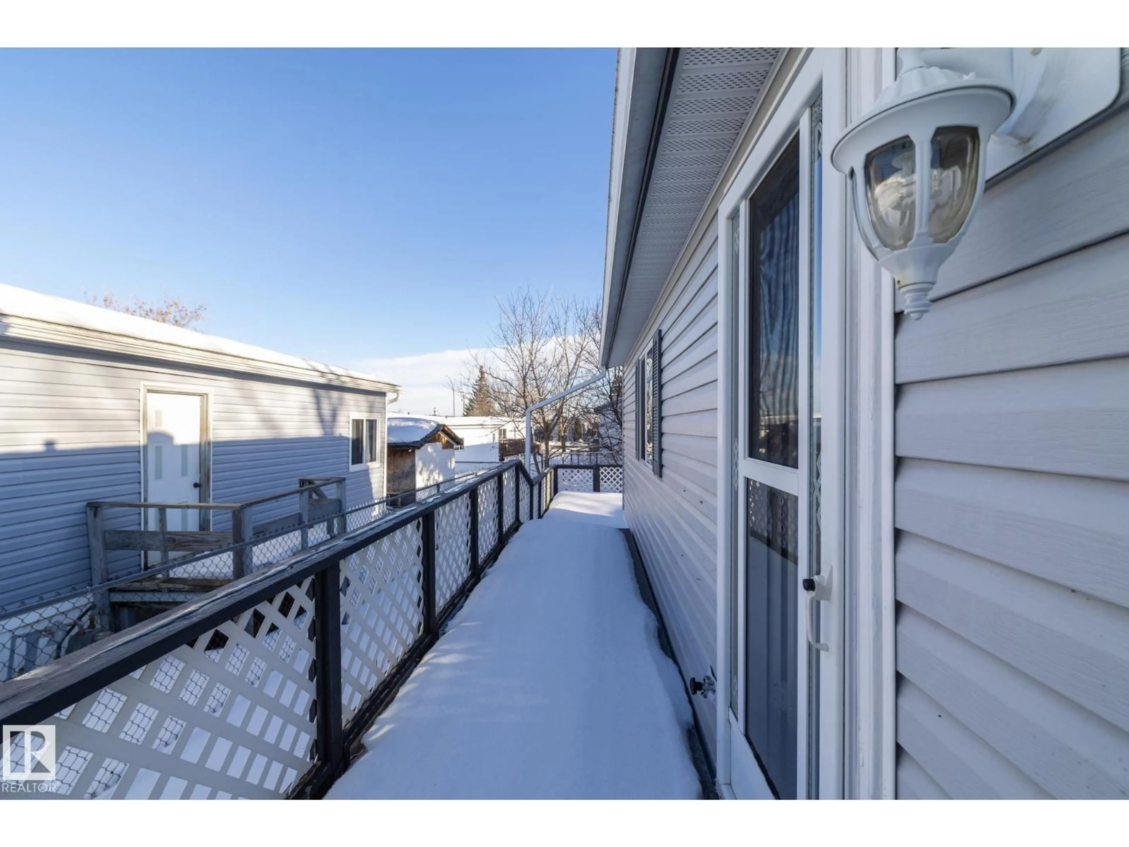 Patio, street for 53222 - 993 RANGE ROAD 272, Rural Parkland County Alberta T7X4K4