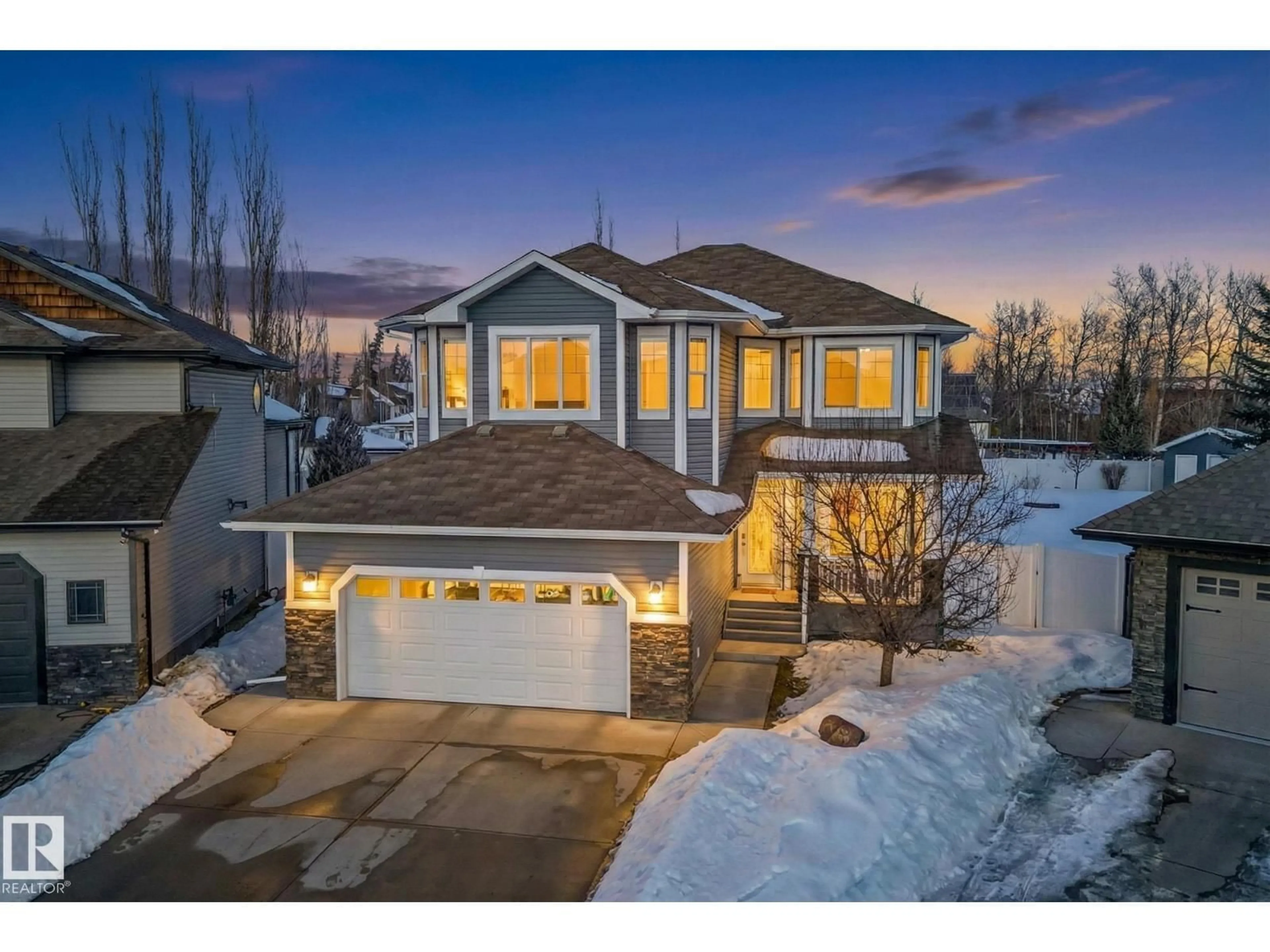 A pic from outside/outdoor area/front of a property/back of a property/a pic from drone, street for 559 WESTERRA BV, Stony Plain Alberta T7Z3A1