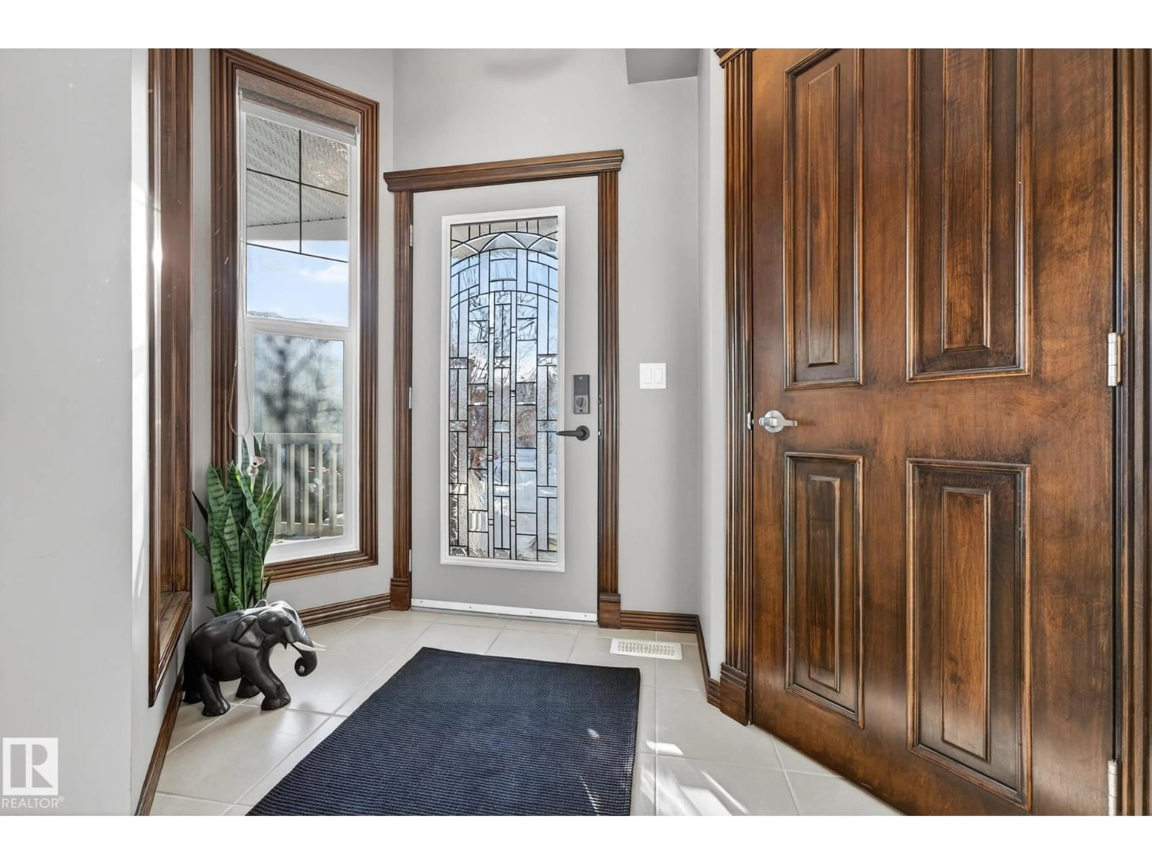 Indoor entryway for 559 WESTERRA BV, Stony Plain Alberta T7Z3A1