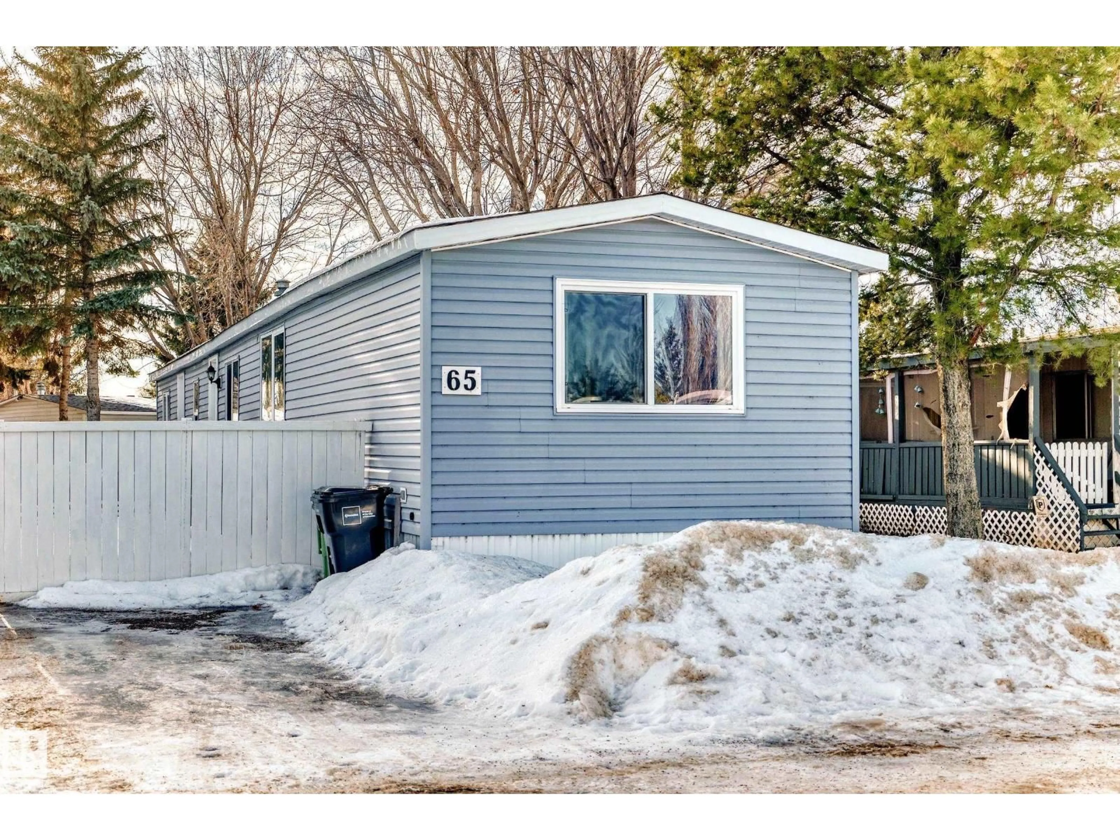 Shed for 65 WEST VIEW BV, Edmonton Alberta T5S1T5