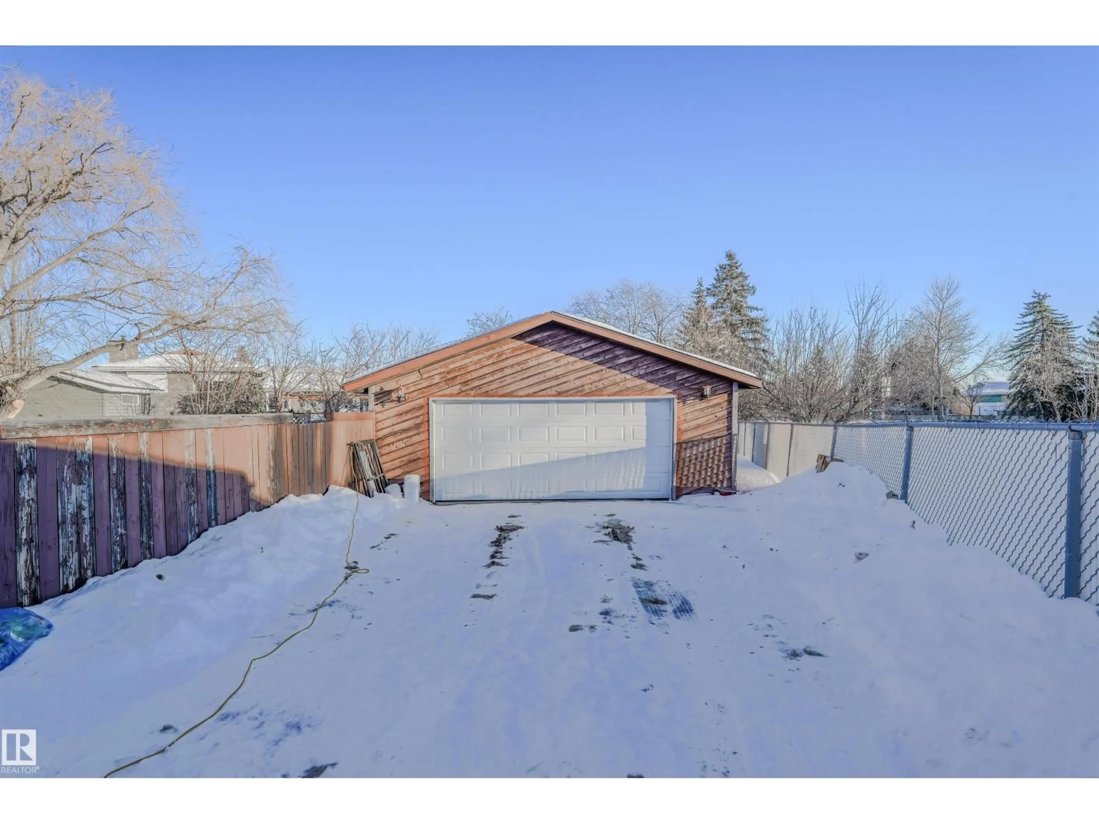 Unknown for 12403 156 AV NW, Edmonton Alberta T5X2X4