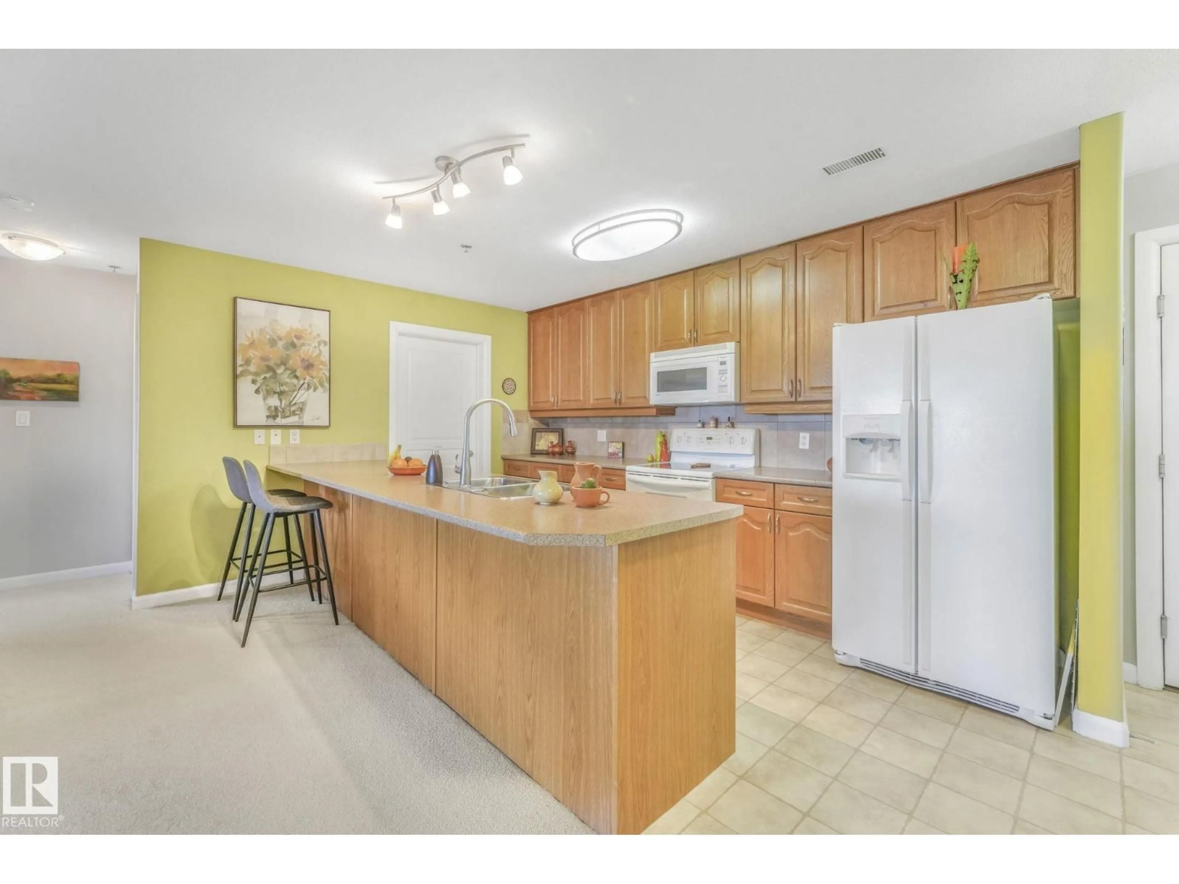 Standard kitchen, unknown for #415 - 530 HOOKE RD, Edmonton Alberta T5A5J5