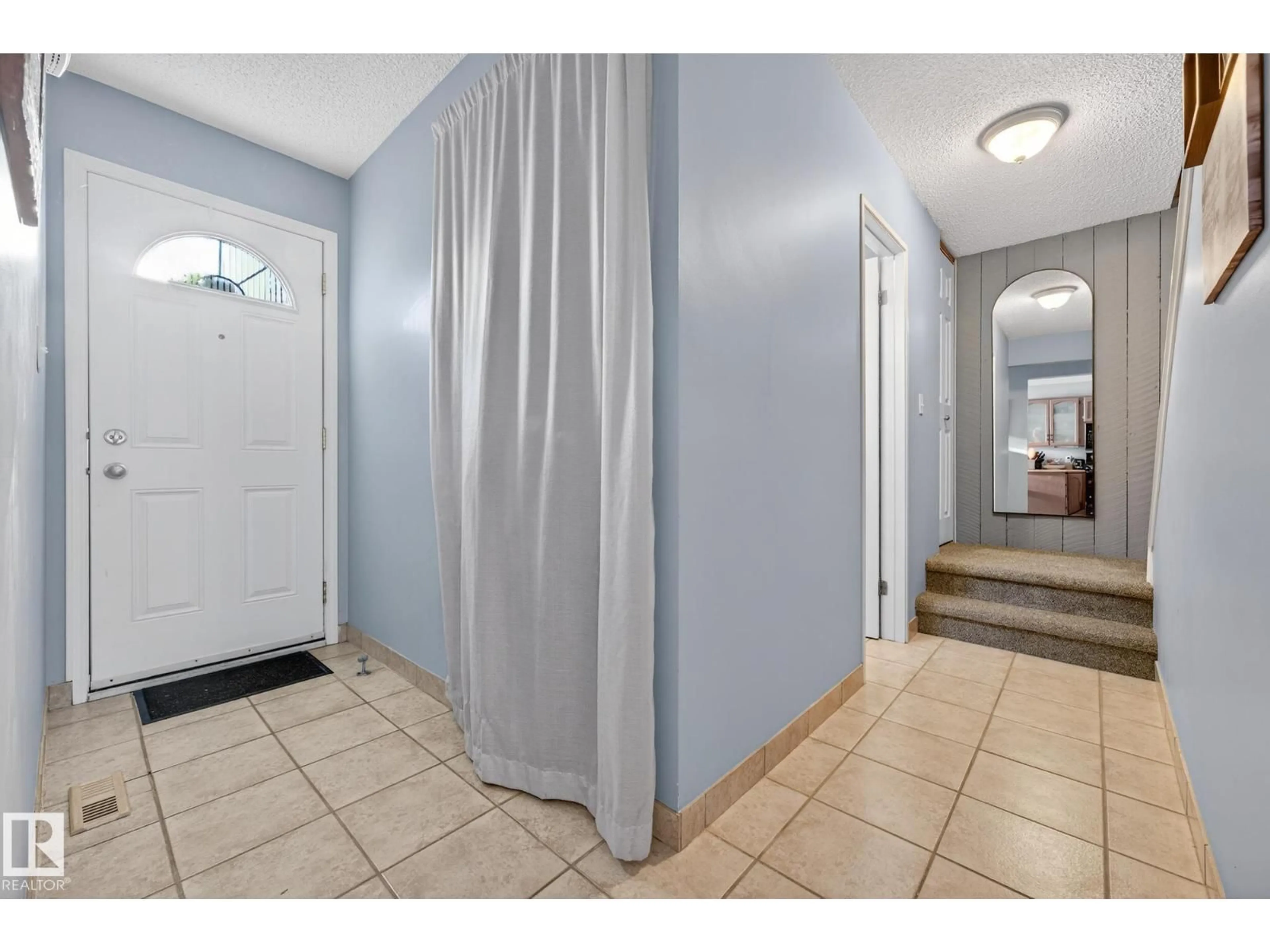 Indoor entryway for NW - 166 GRANDIN VG, St. Albert Alberta T8N2J3
