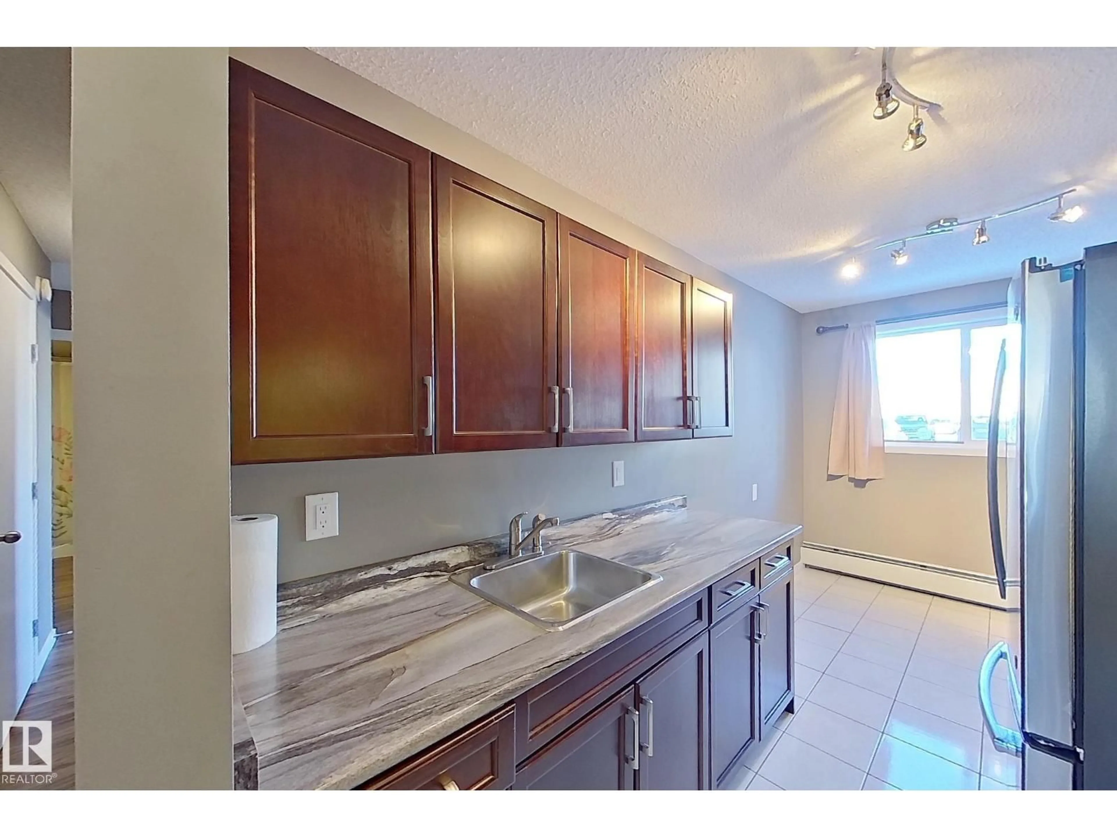 Standard kitchen, unknown for #112 - 15105 121 ST NW, Edmonton Alberta T5X2G3