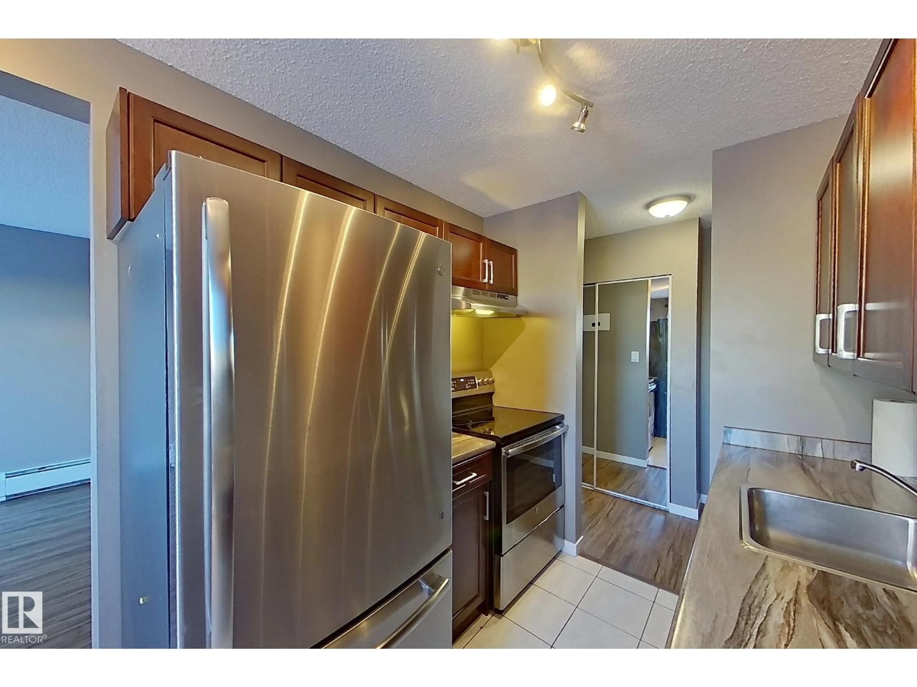 Unknown for #112 - 15105 121 ST NW, Edmonton Alberta T5X2G3