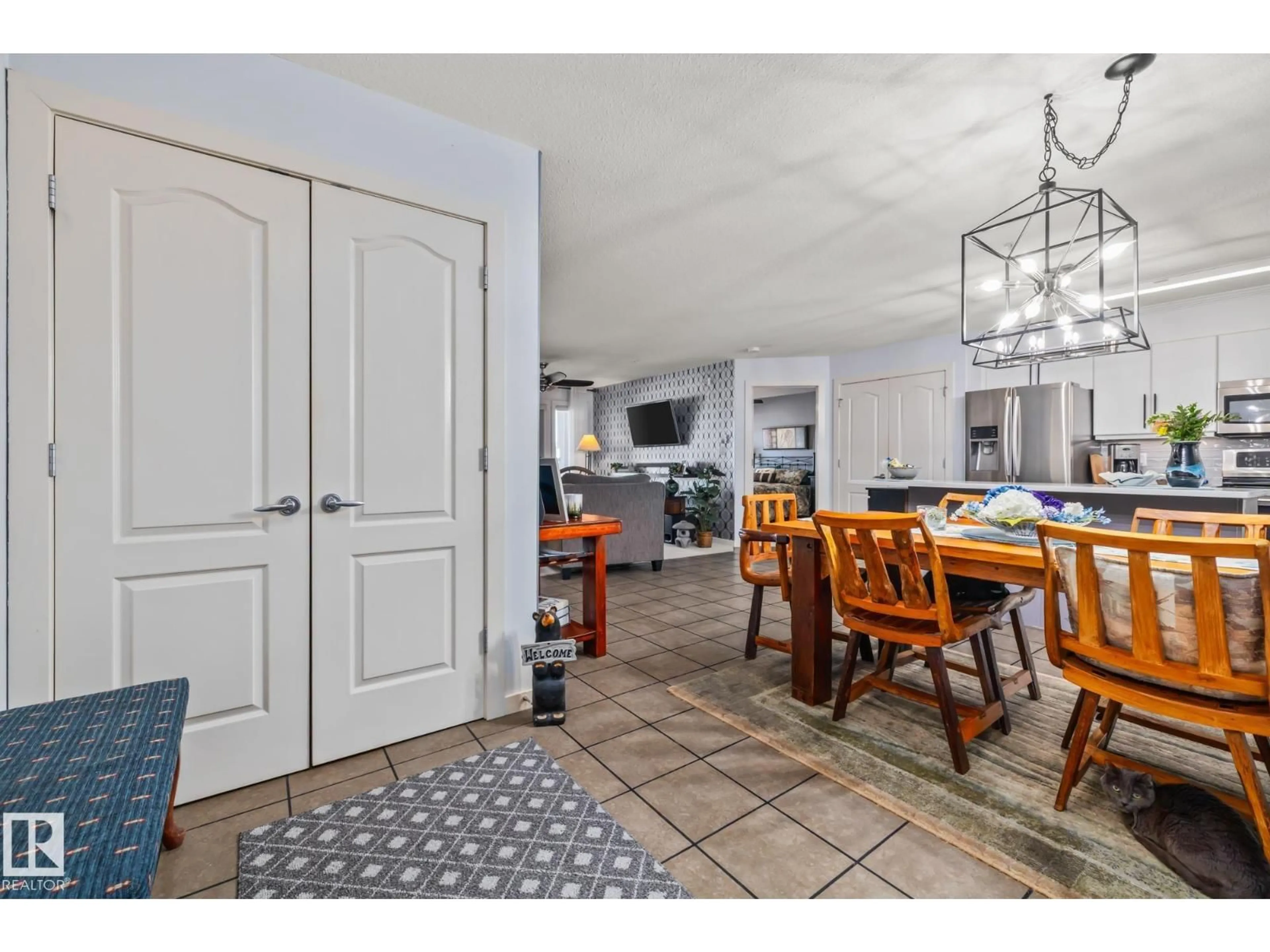 Open concept kitchen, ceramic/tile floor for #120 - 120 SUDER GREENS DR, Edmonton Alberta T5T6V6