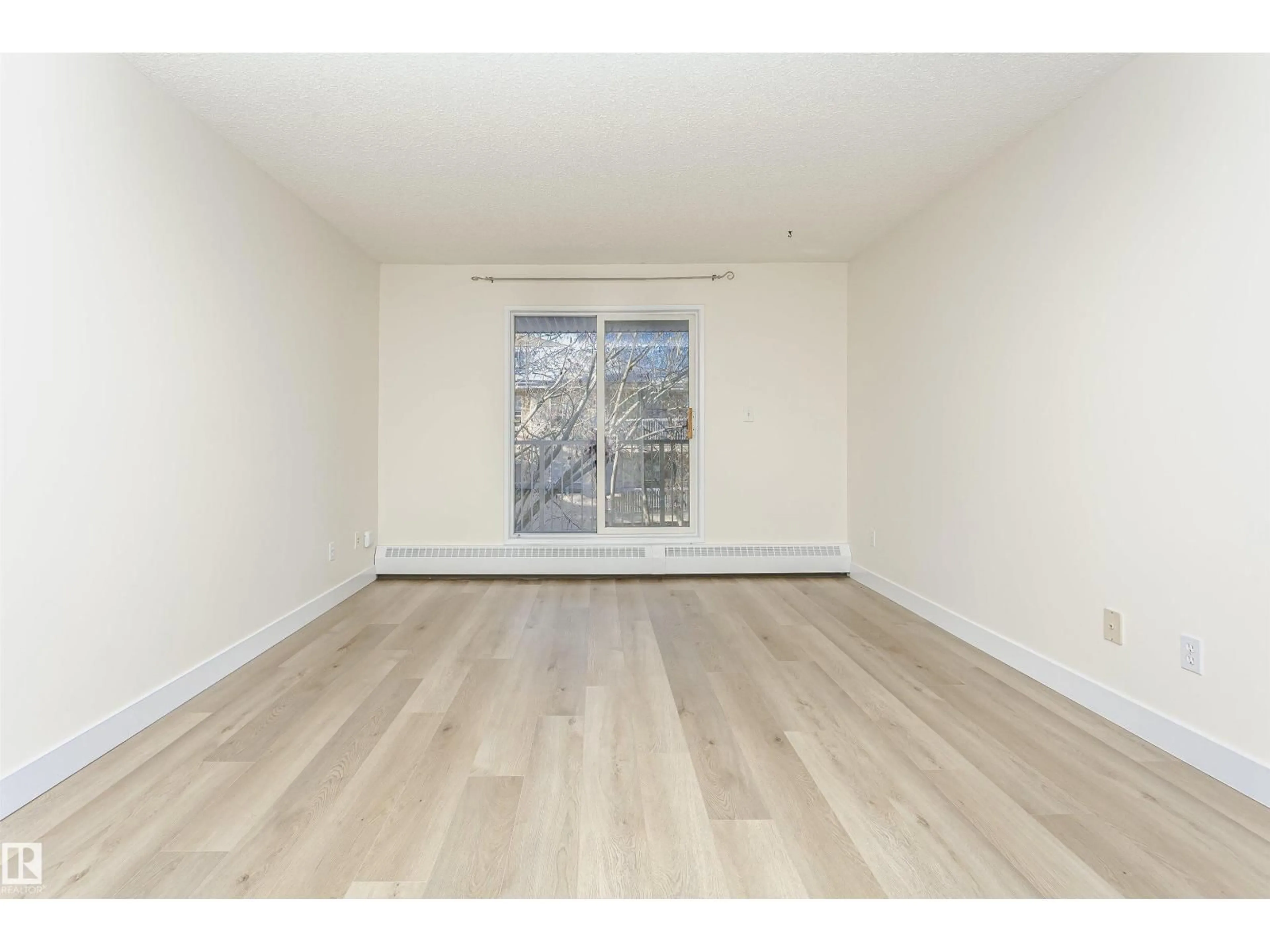 A pic of a room for #402 - 17467 98A AV, Edmonton Alberta T5T6E9
