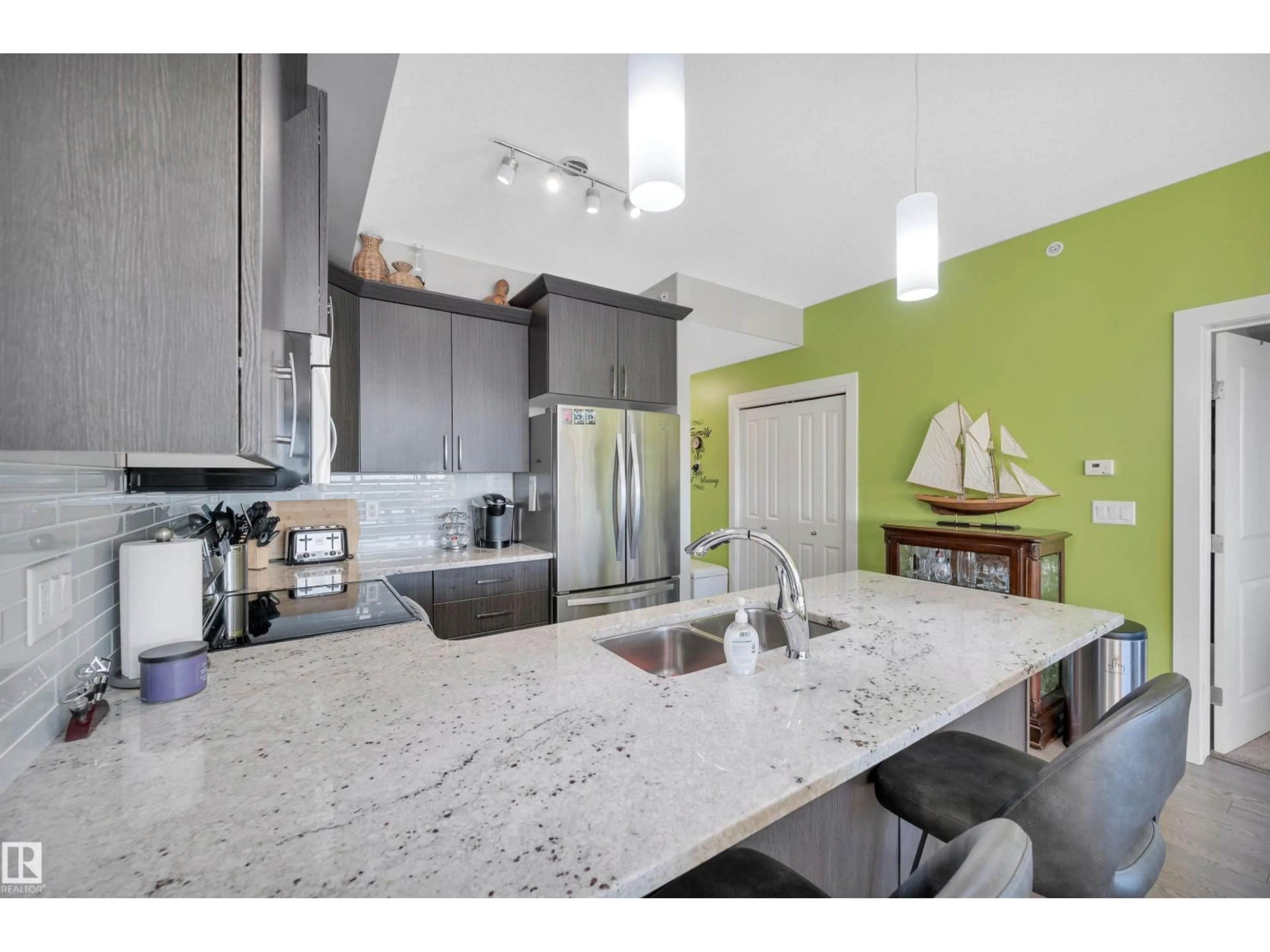 Open concept kitchen, unknown for 403 - 5001 ETON BV, Sherwood Park Alberta T8H0N7