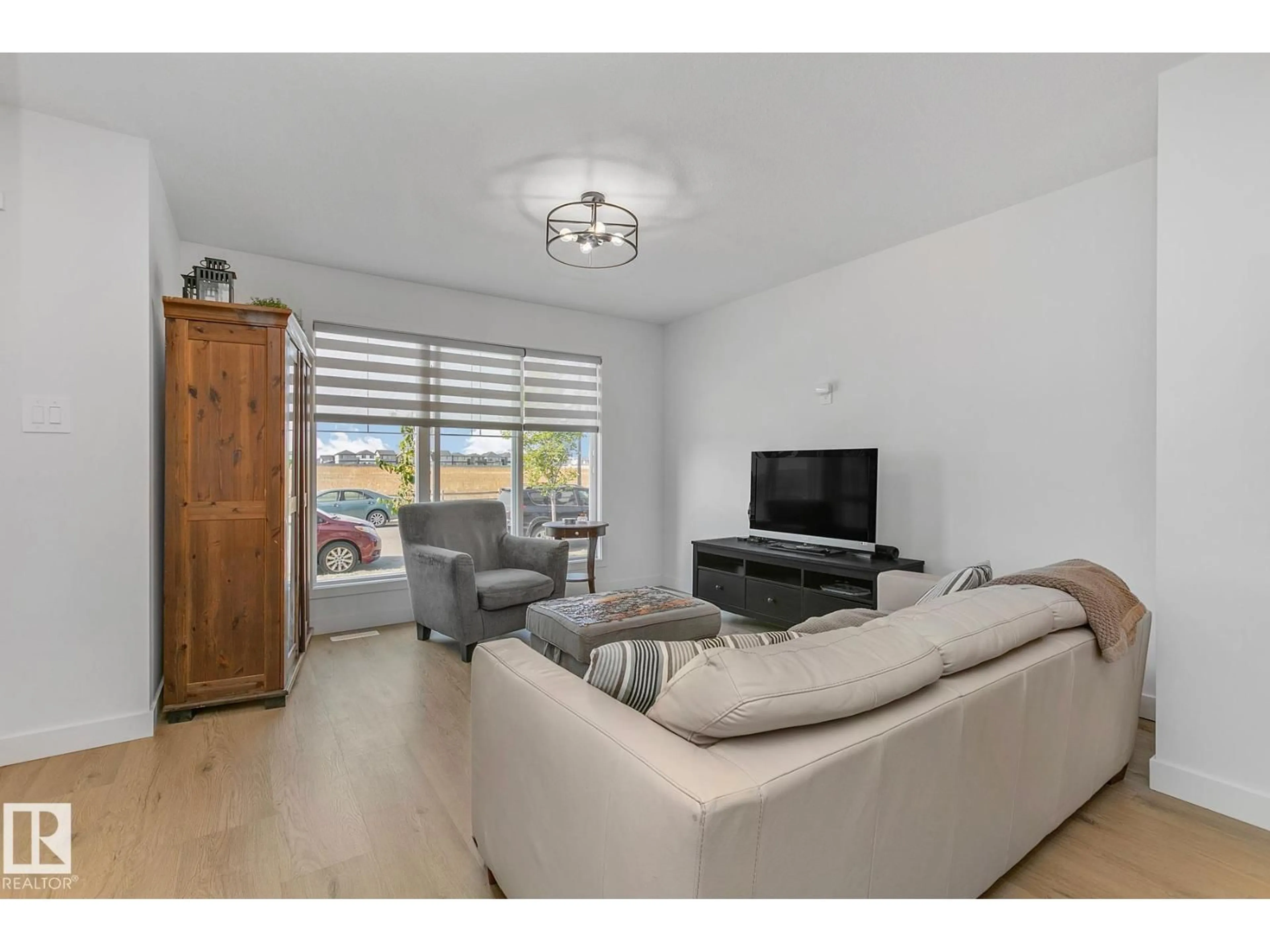 Living room with furniture, unknown for 17919 71 ST, Edmonton Alberta T5Z0V4