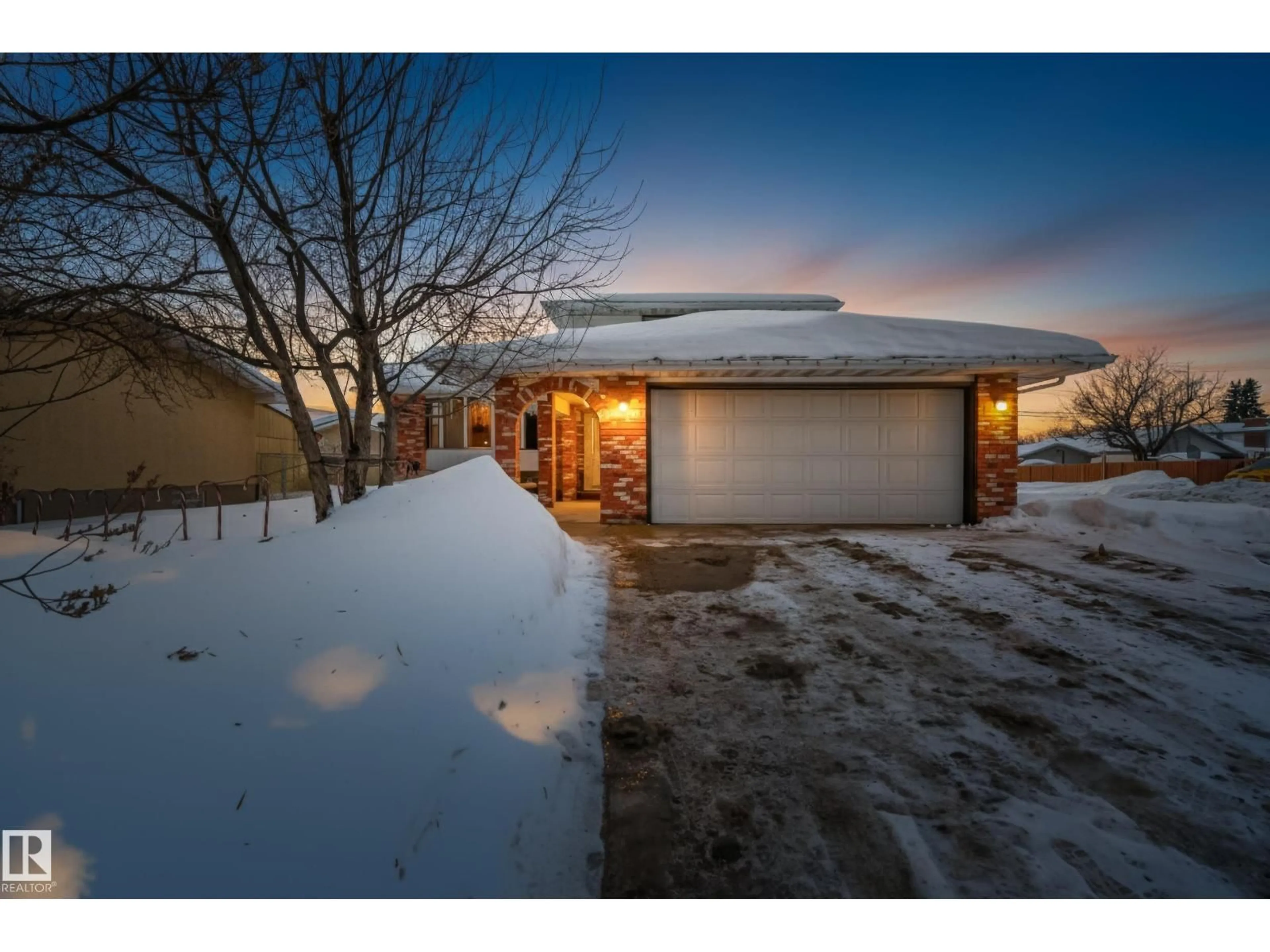 Unknown for 5148 47 ST, Redwater Alberta T0A2W0