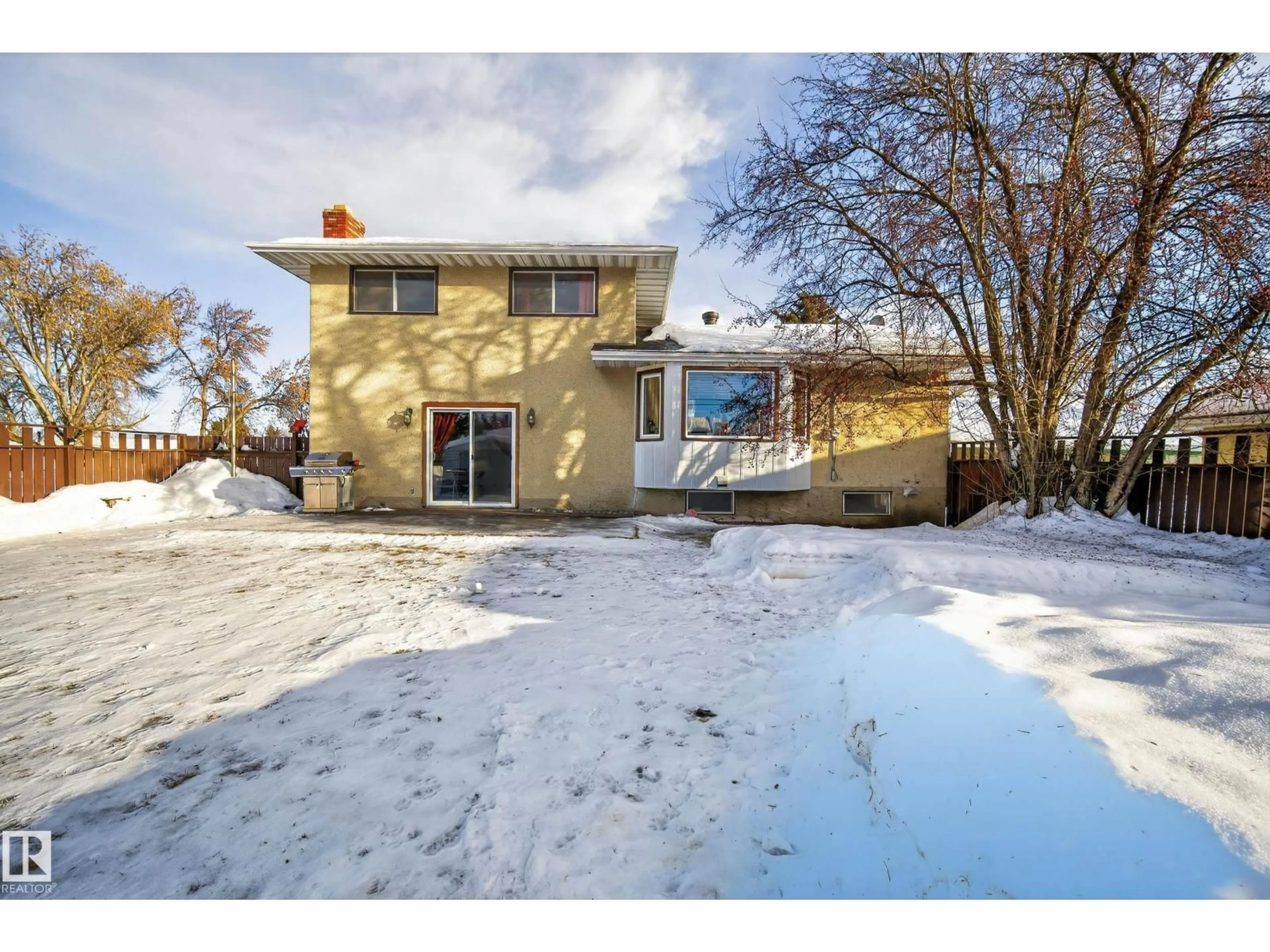 Unknown for 5148 47 ST, Redwater Alberta T0A2W0