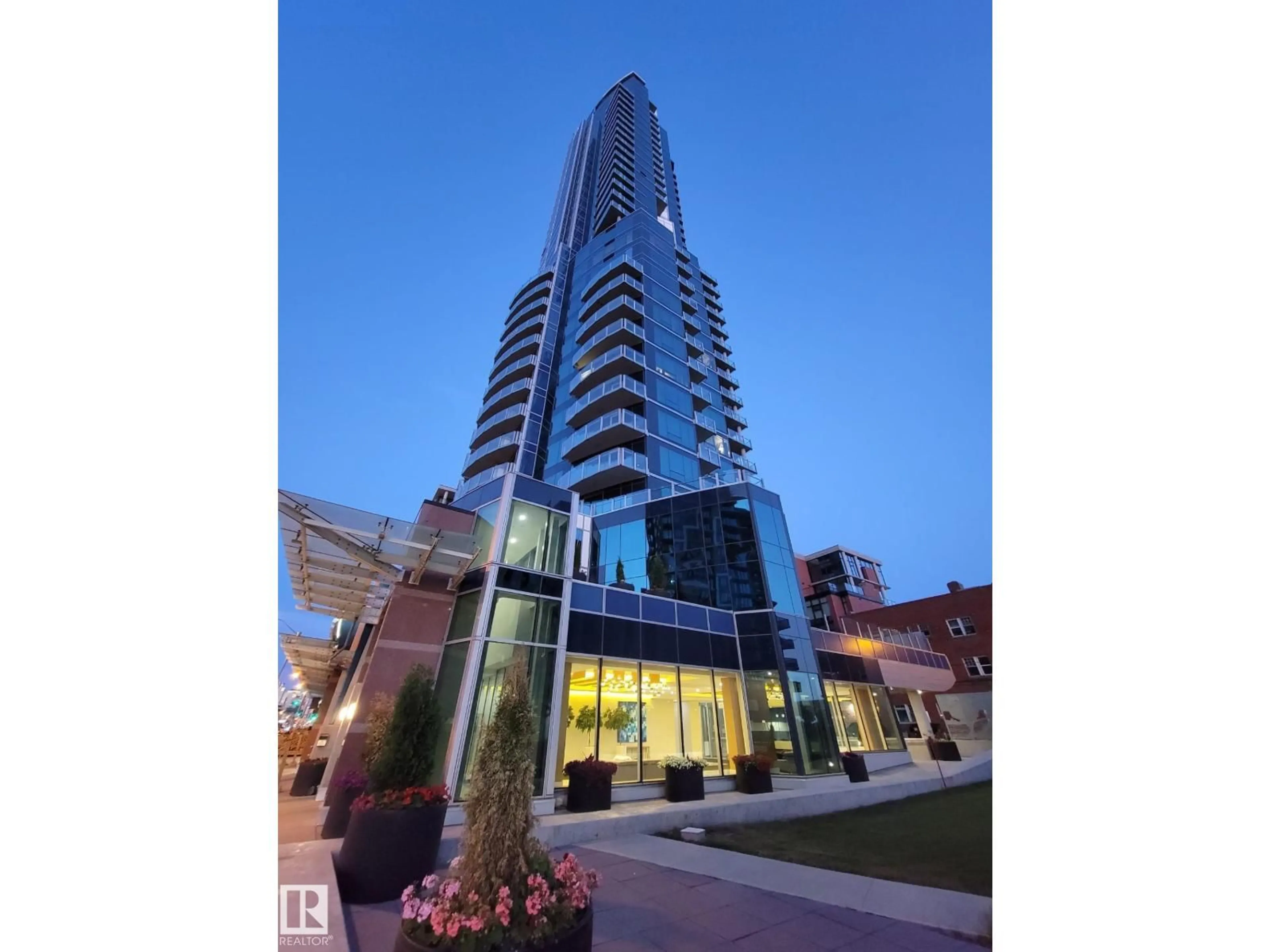 Indoor foyer for 1403 - 11969 JASPER AV NW, Edmonton Alberta T5K0P1