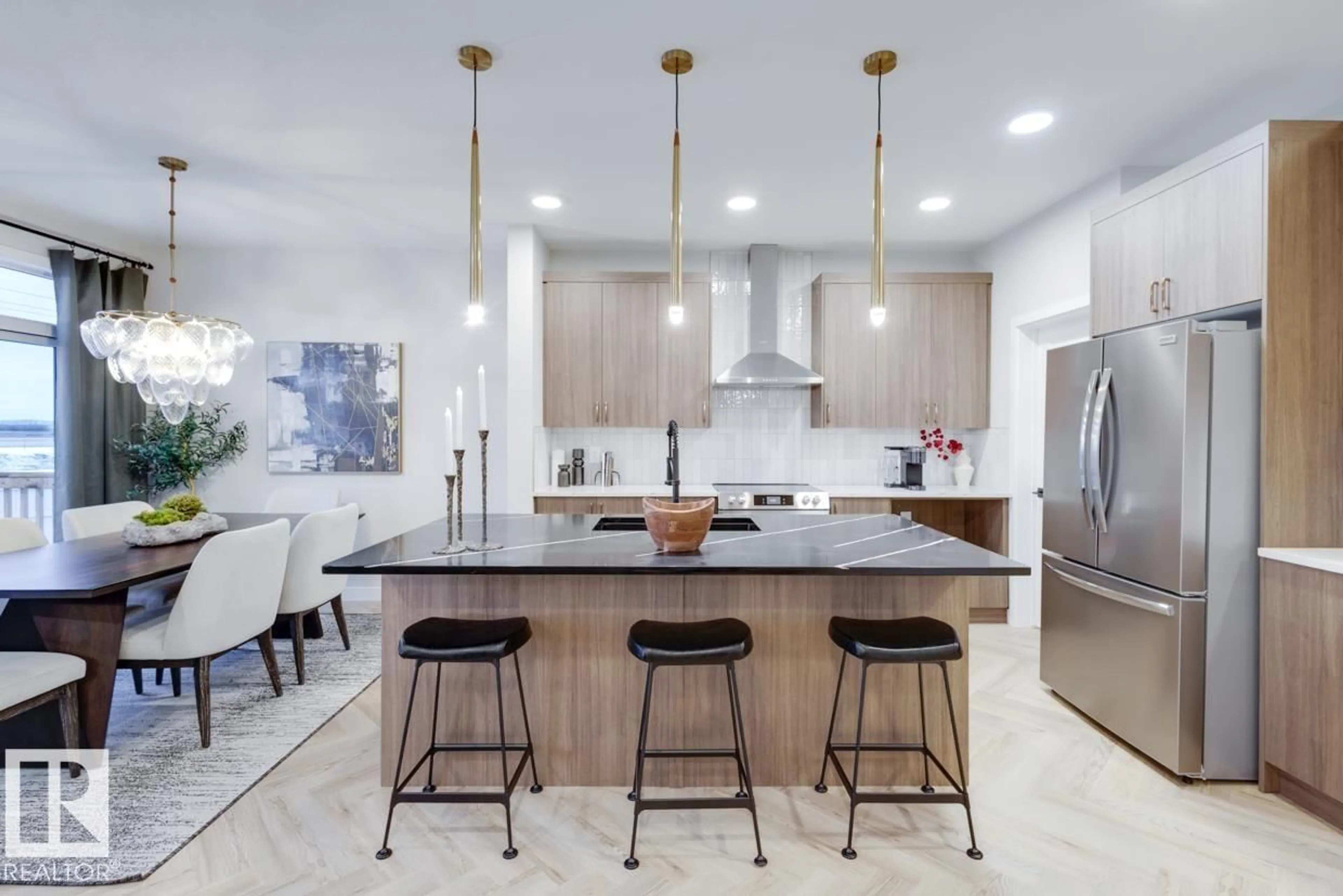 Contemporary kitchen, ceramic/tile floor for NW - 4136 208 ST, Edmonton Alberta T6M3E4