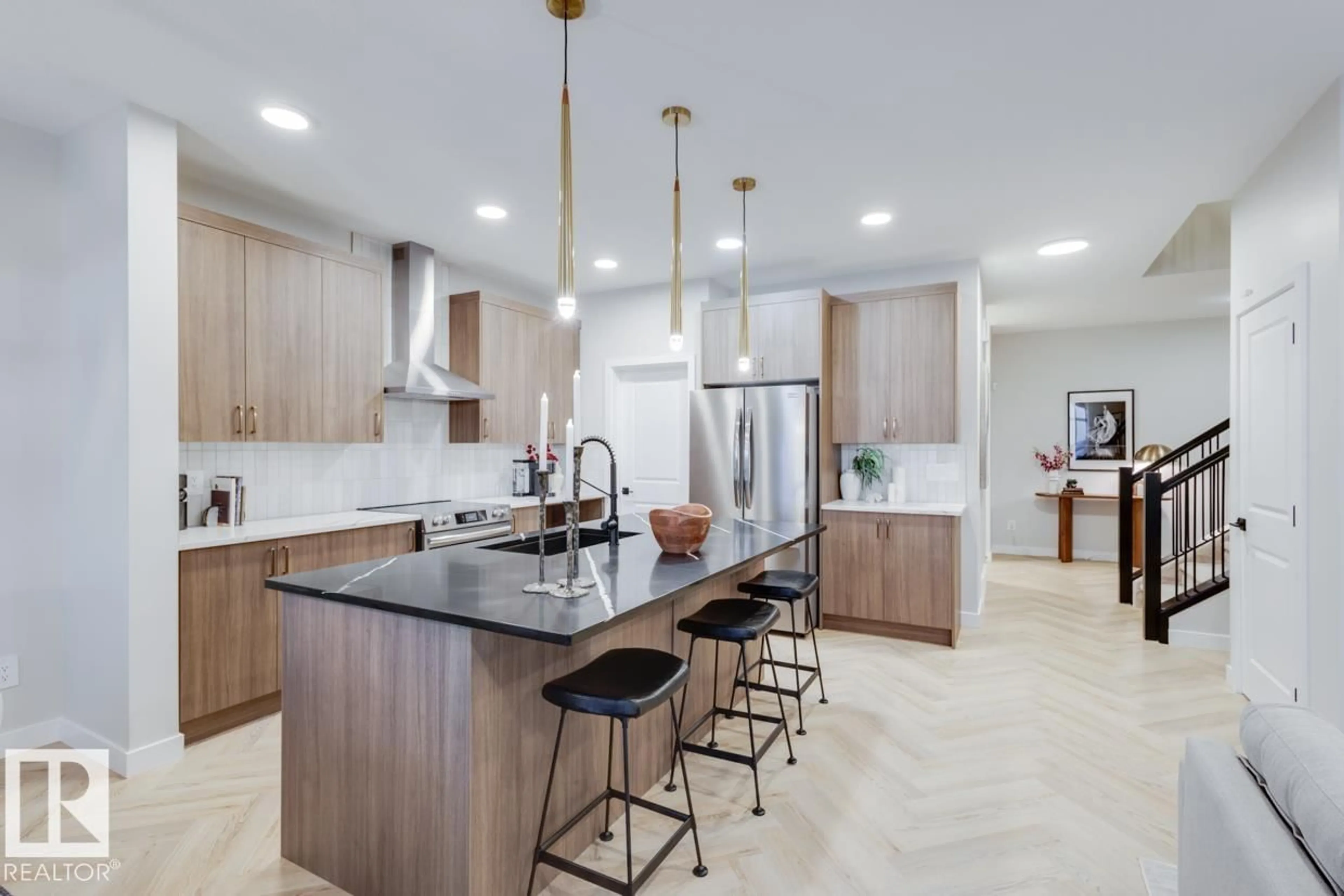 Contemporary kitchen, ceramic/tile floor for NW - 4136 208 ST, Edmonton Alberta T6M3E4