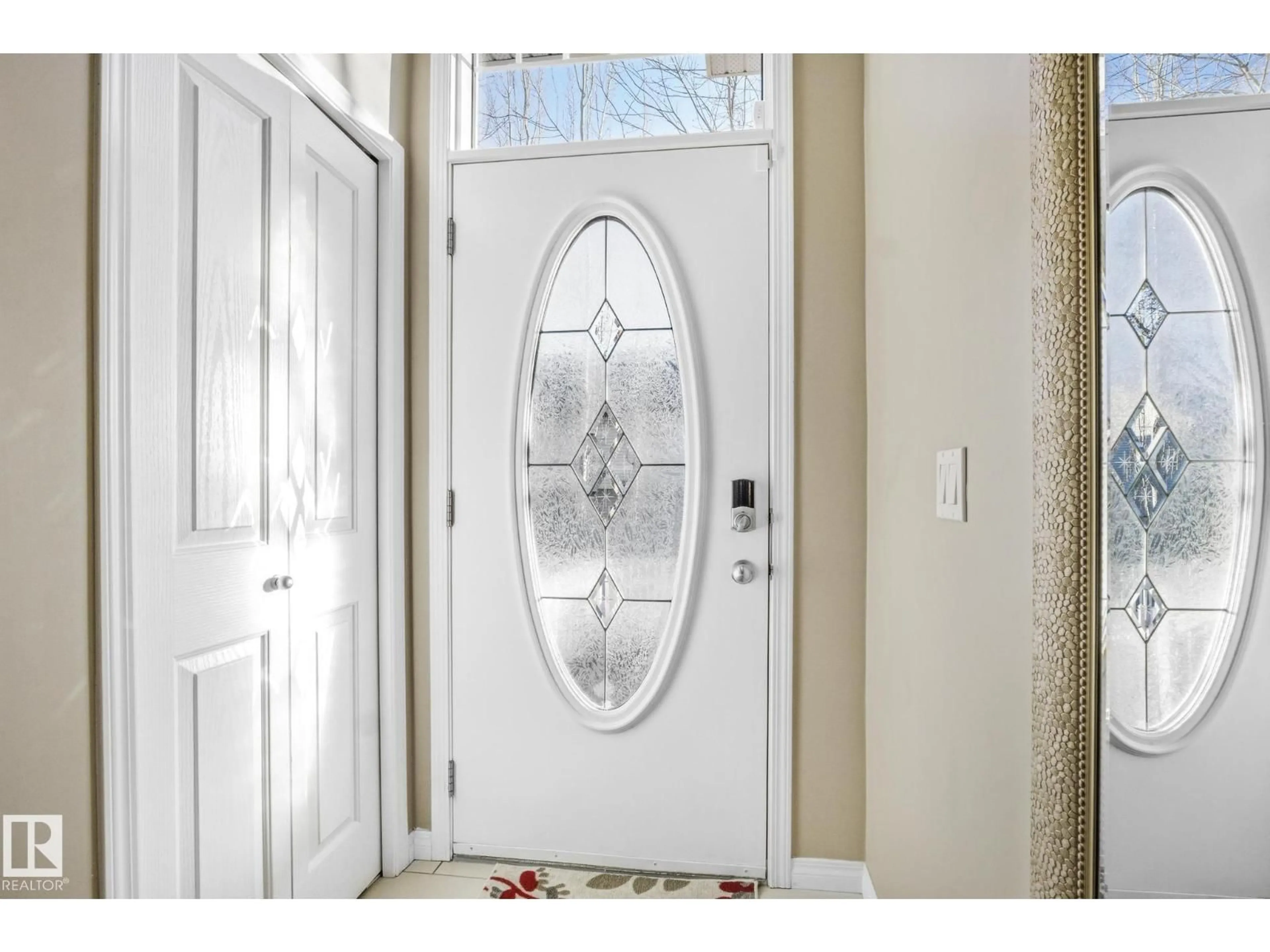 Indoor entryway for 460 - 22 HEMINGWAY RD, Edmonton Alberta T6M0H6