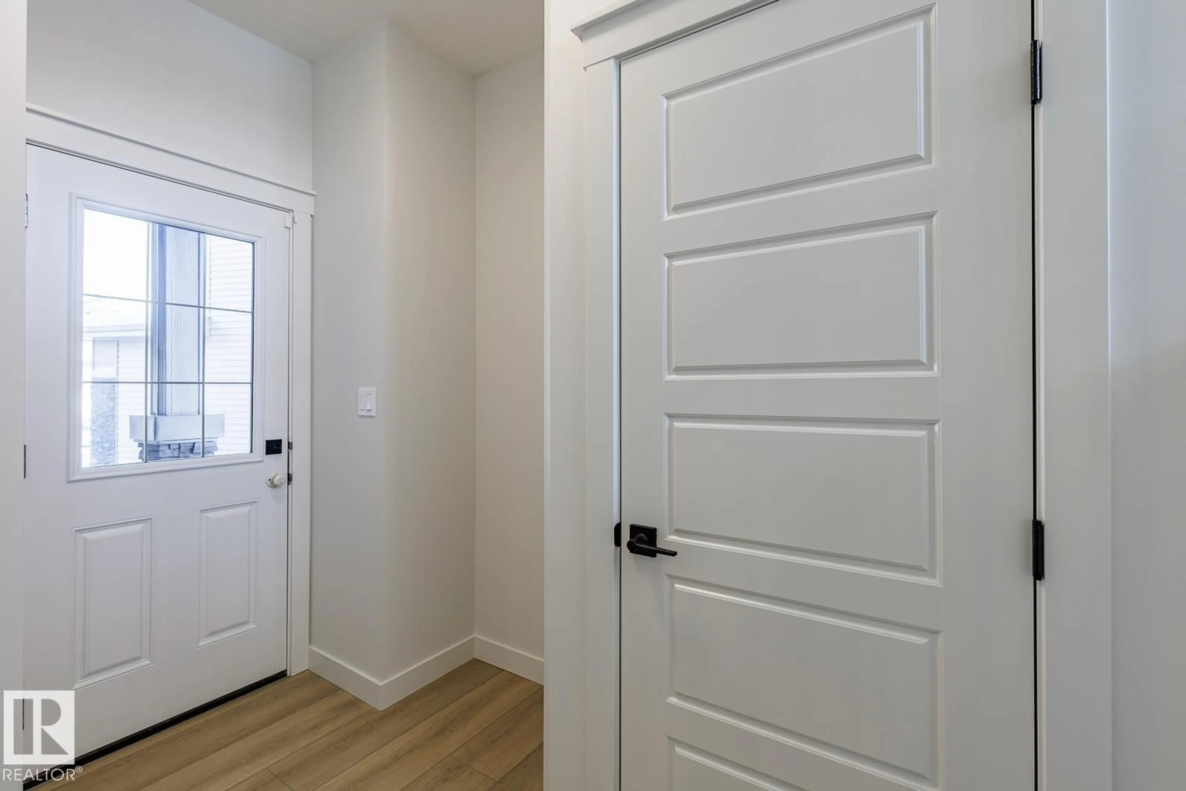 Indoor entryway for 47 RENWYCK PL, Spruce Grove Alberta T7X4E1