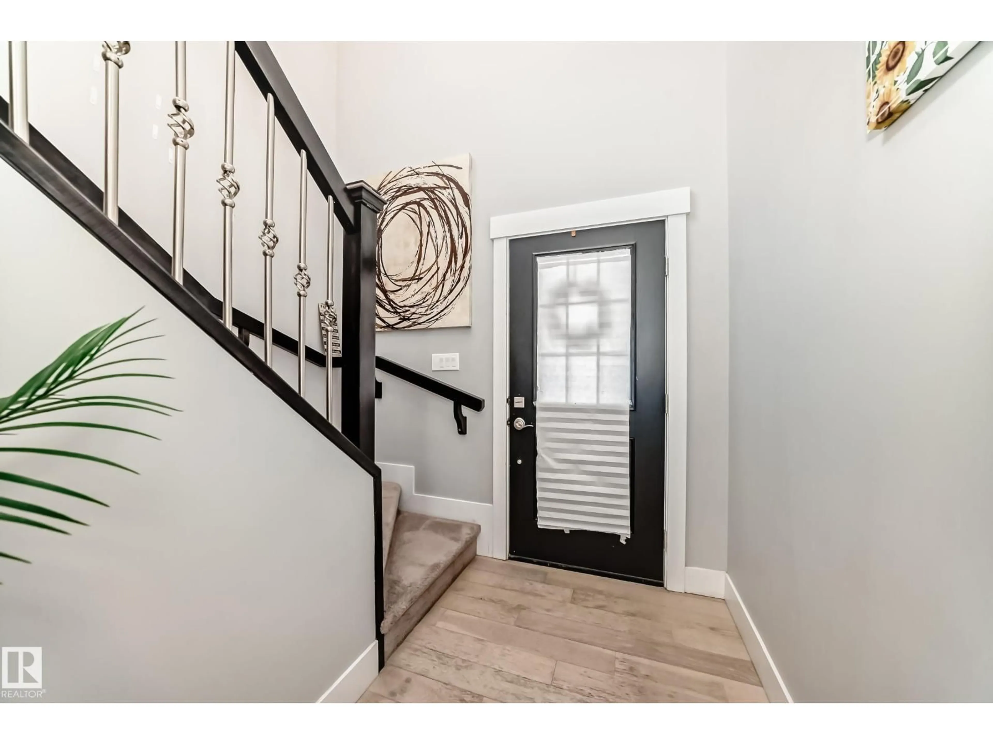 Indoor entryway for #41 - 4835 WRIGHT DR, Edmonton Alberta T6W3T2