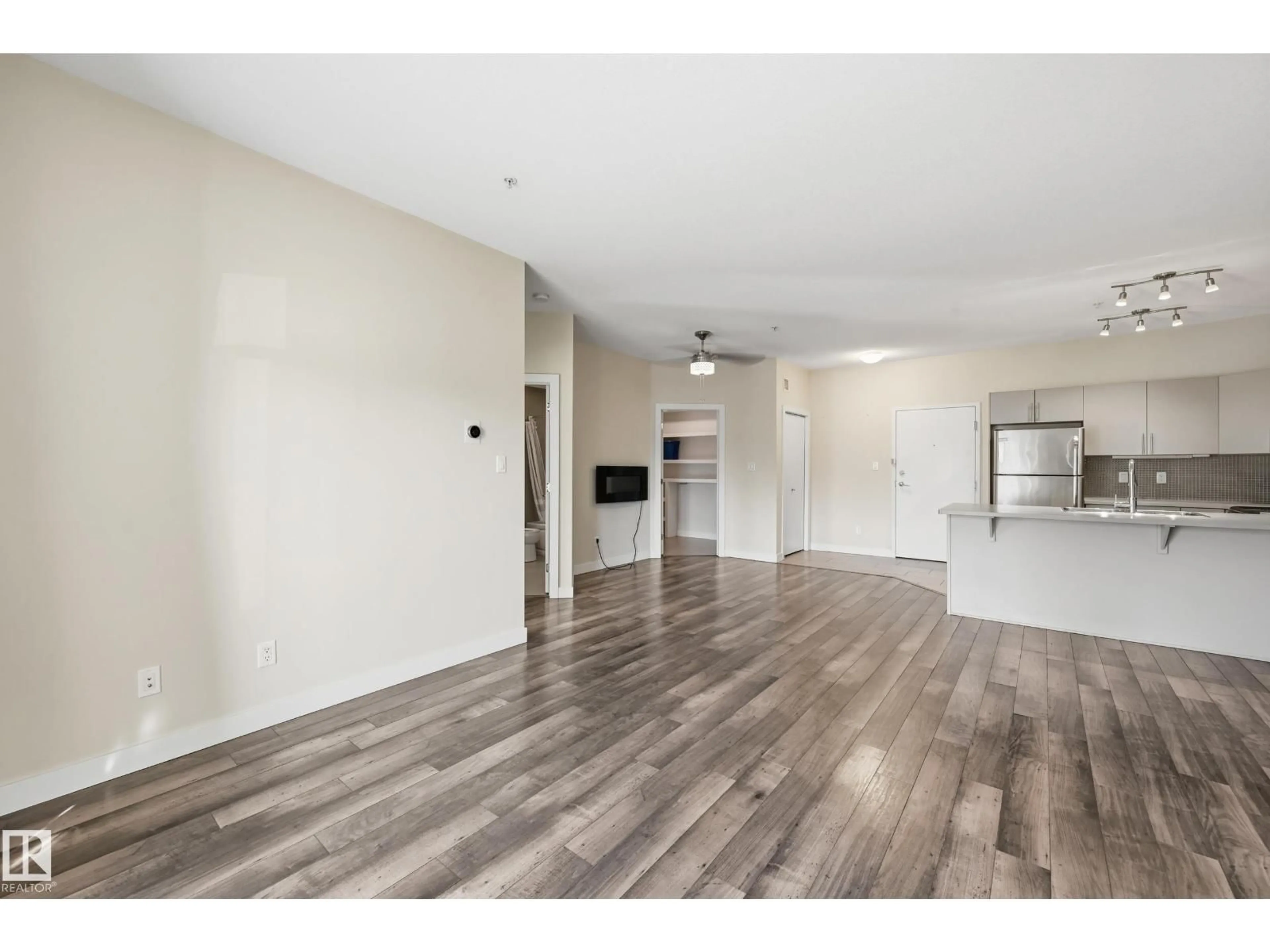 A pic of a room for 315 - 10611 117 ST NW, Edmonton Alberta T5H0G6
