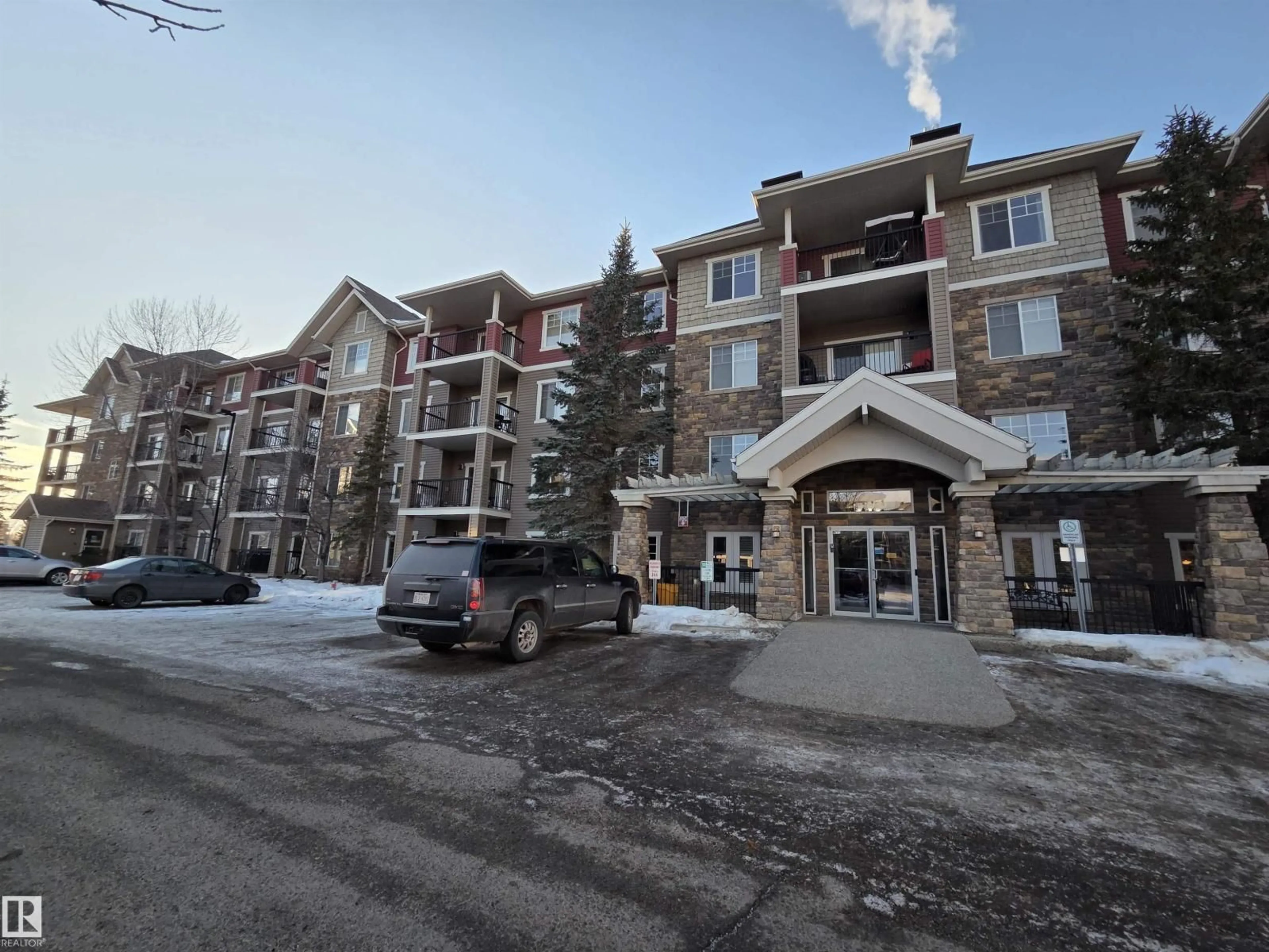 A pic from outside/outdoor area/front of a property/back of a property/a pic from drone, mountain view for #101 - 2098 BLACKMUD CREEK DR, Edmonton Alberta T6W1T7