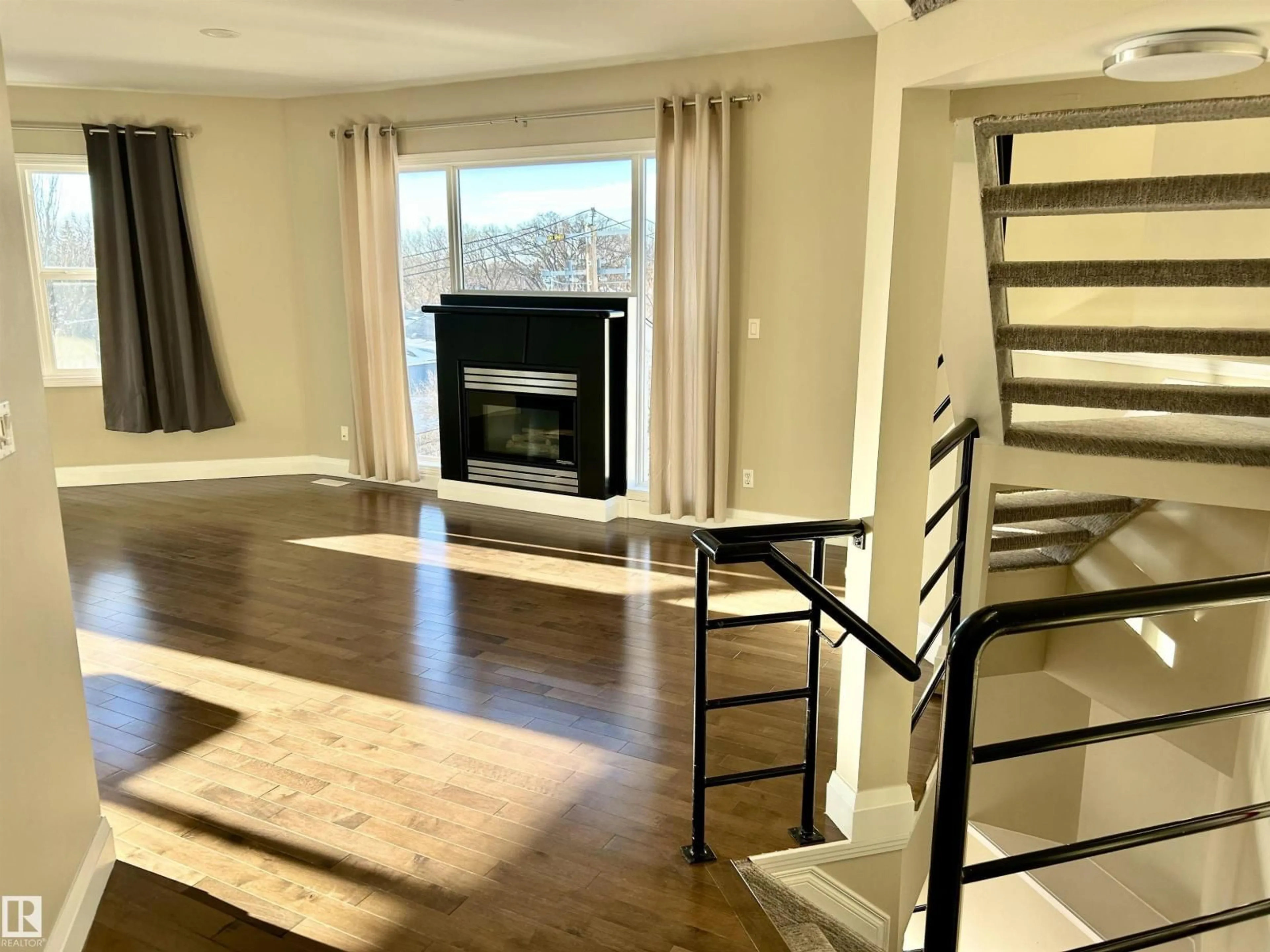 Unknown for #213 - 10939 82 AV, Edmonton Alberta T6G0S7