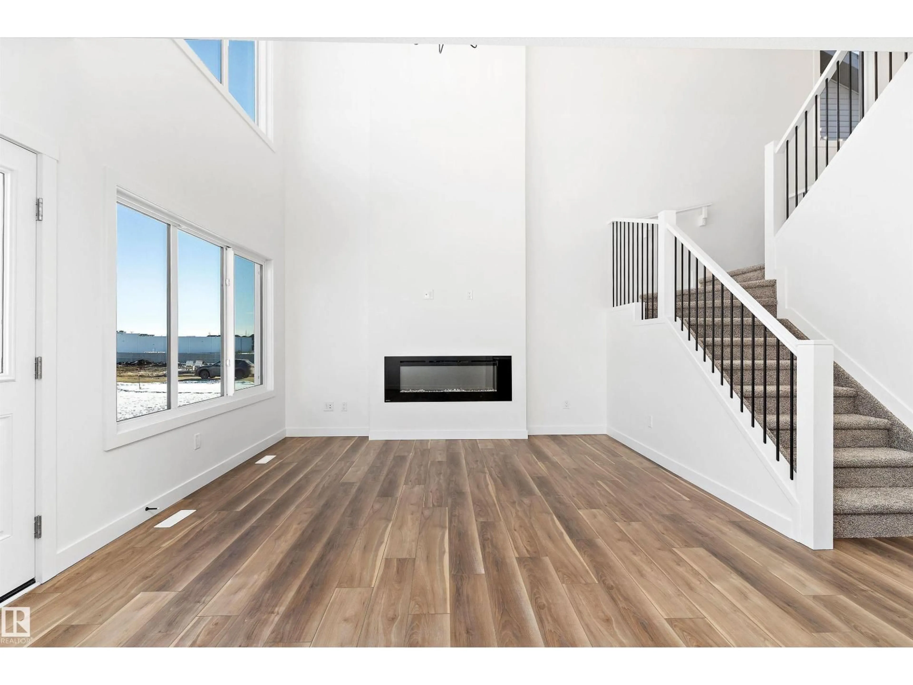 Unknown for 4011 208 ST, Edmonton Alberta T6M3E4