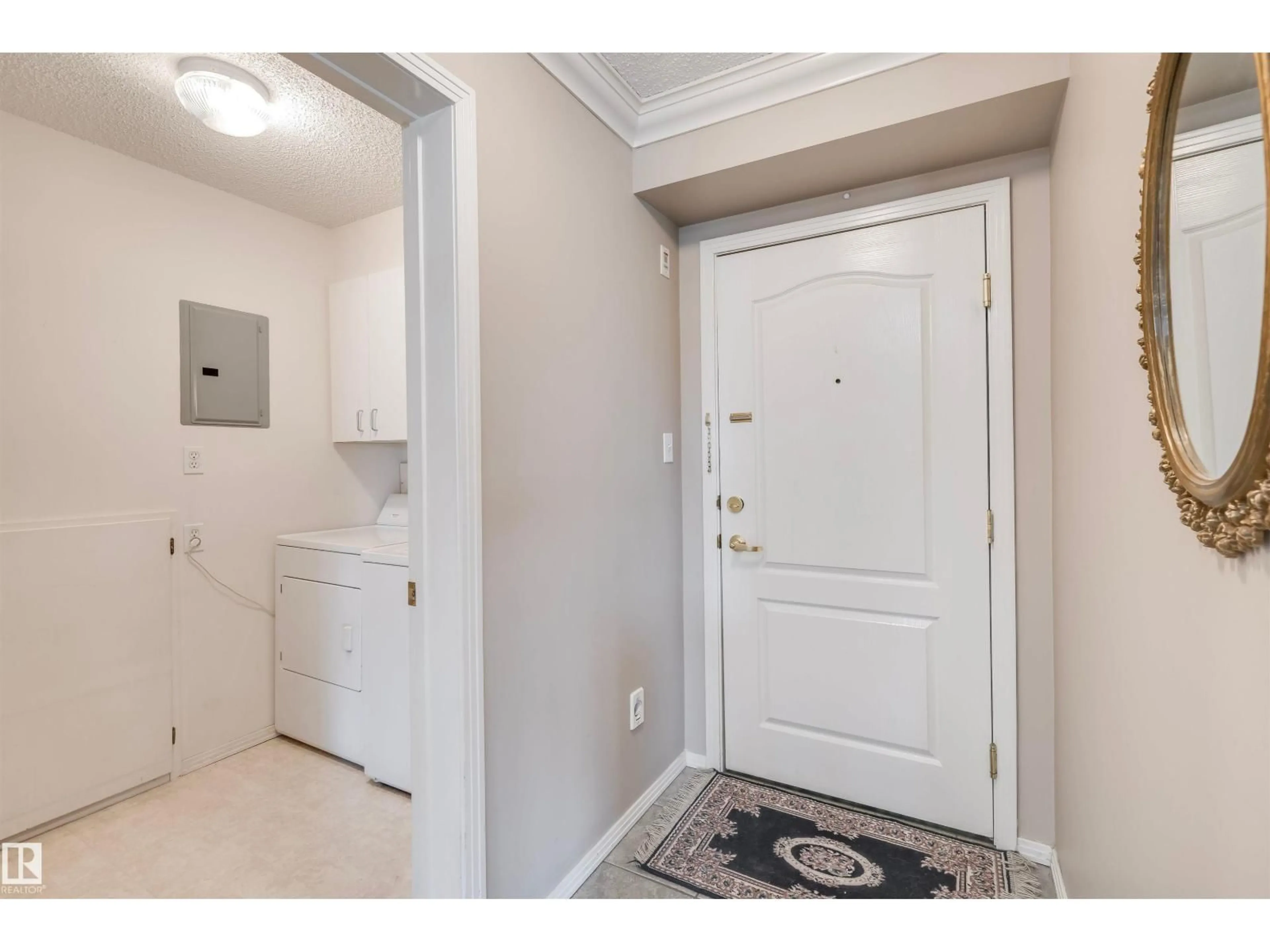 Indoor entryway for 209 - 17150 94A AV, Edmonton Alberta T5T6L7
