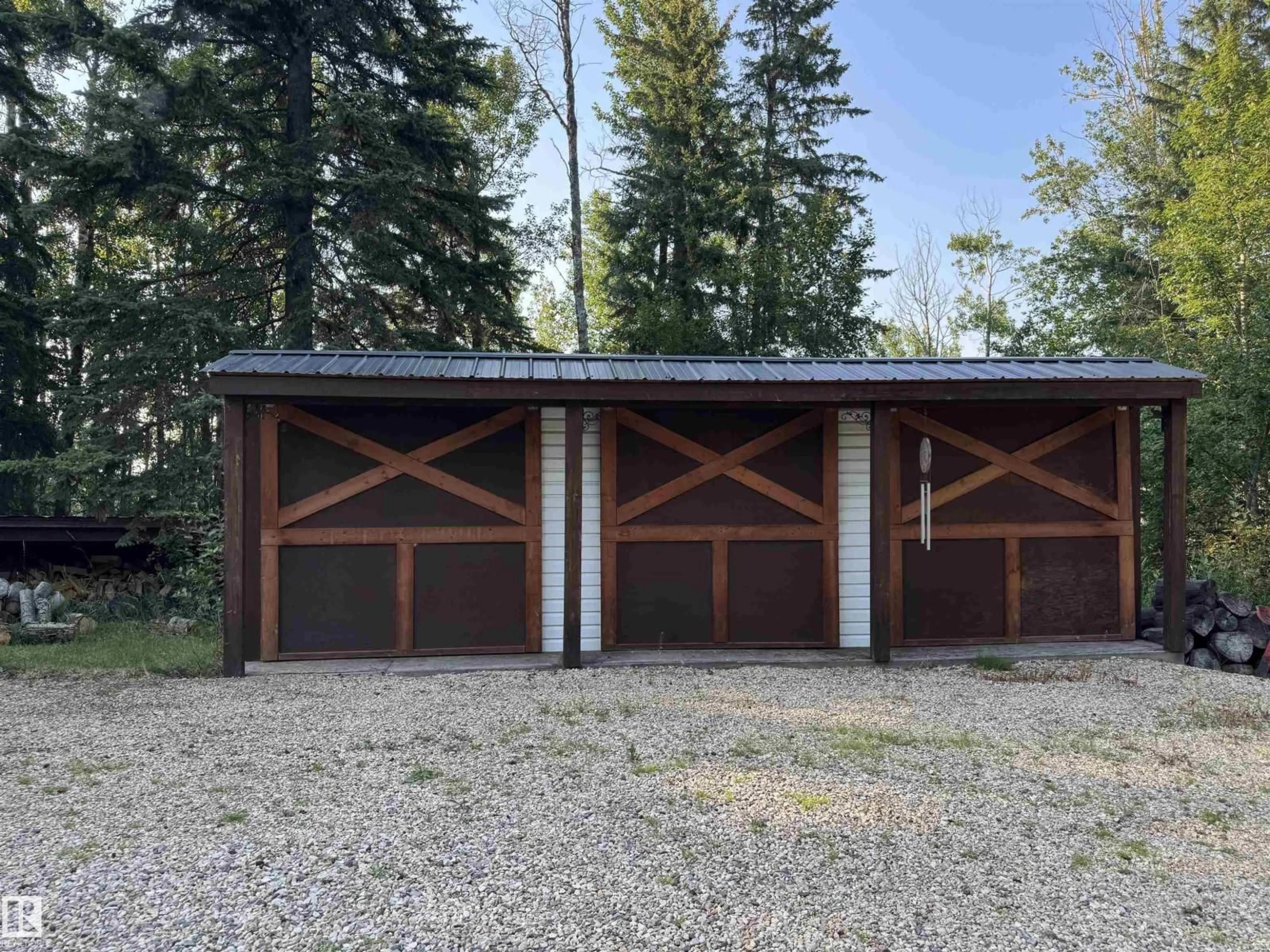 Shed for 60330 RGE RD 40, Rural Barrhead County Alberta T7N1N2