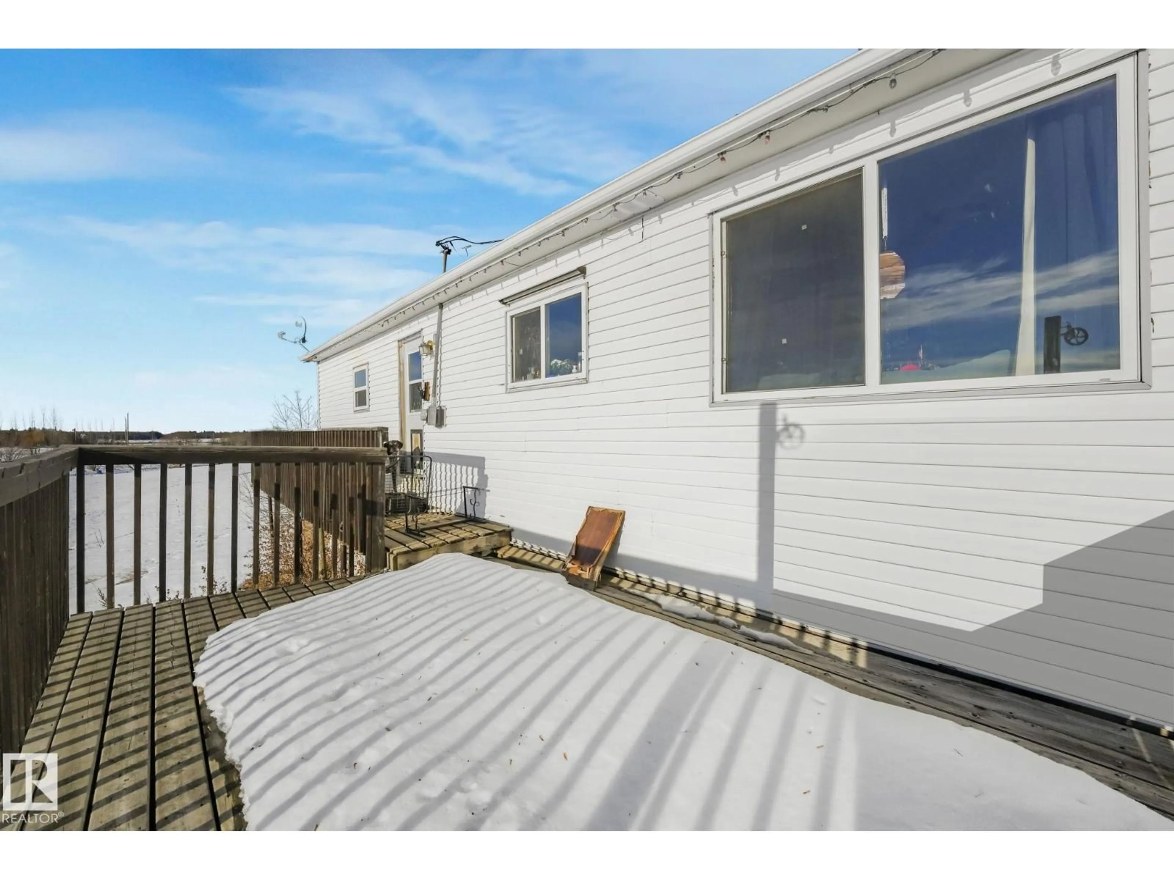 Patio, water/lake/river/ocean view for 22545 TWP ROAD 512, Rural Strathcona County Alberta T8C1H3
