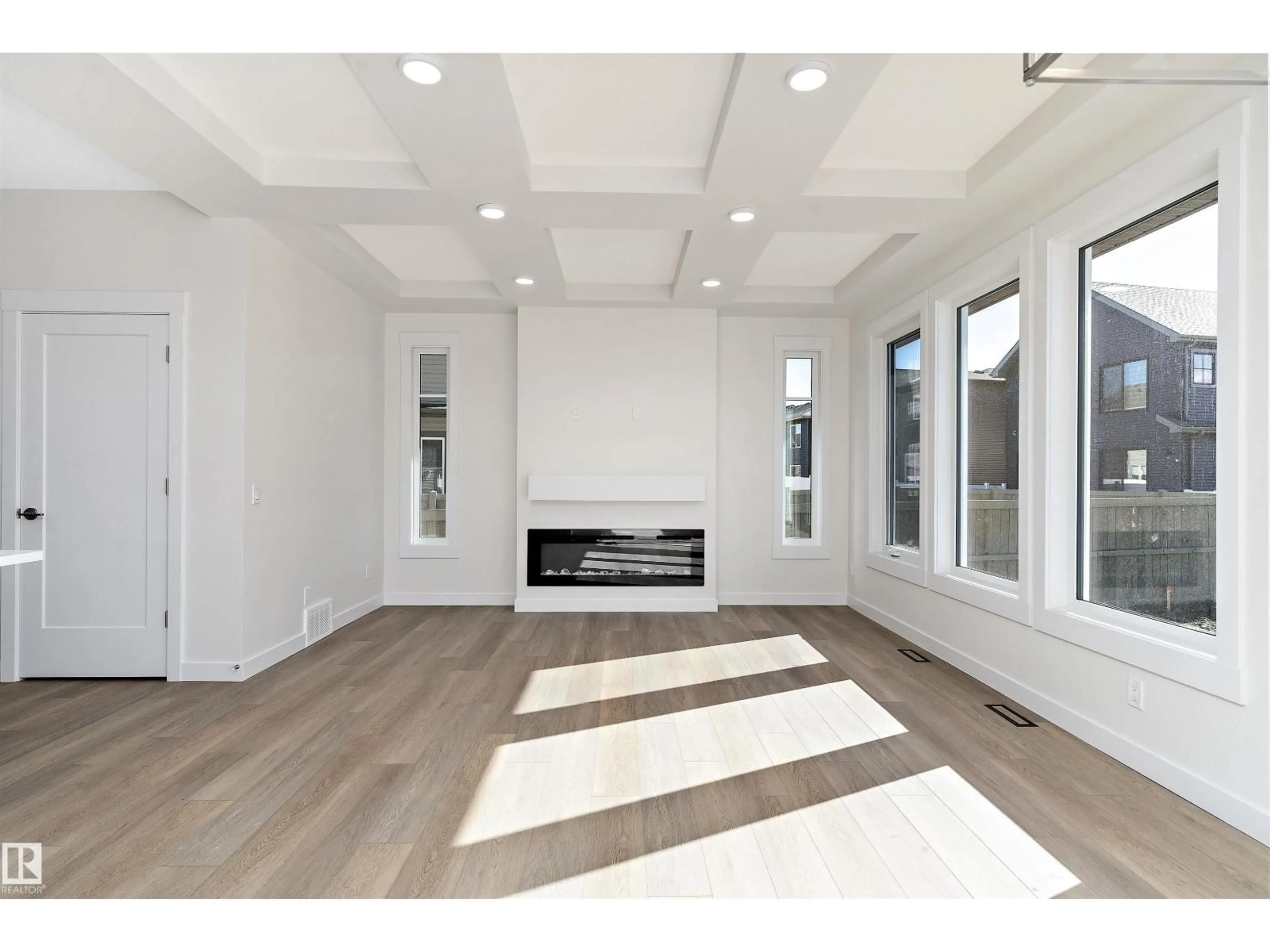 A pic of a room for 1083 CRISTALL CR, Edmonton Alberta T6W5R4